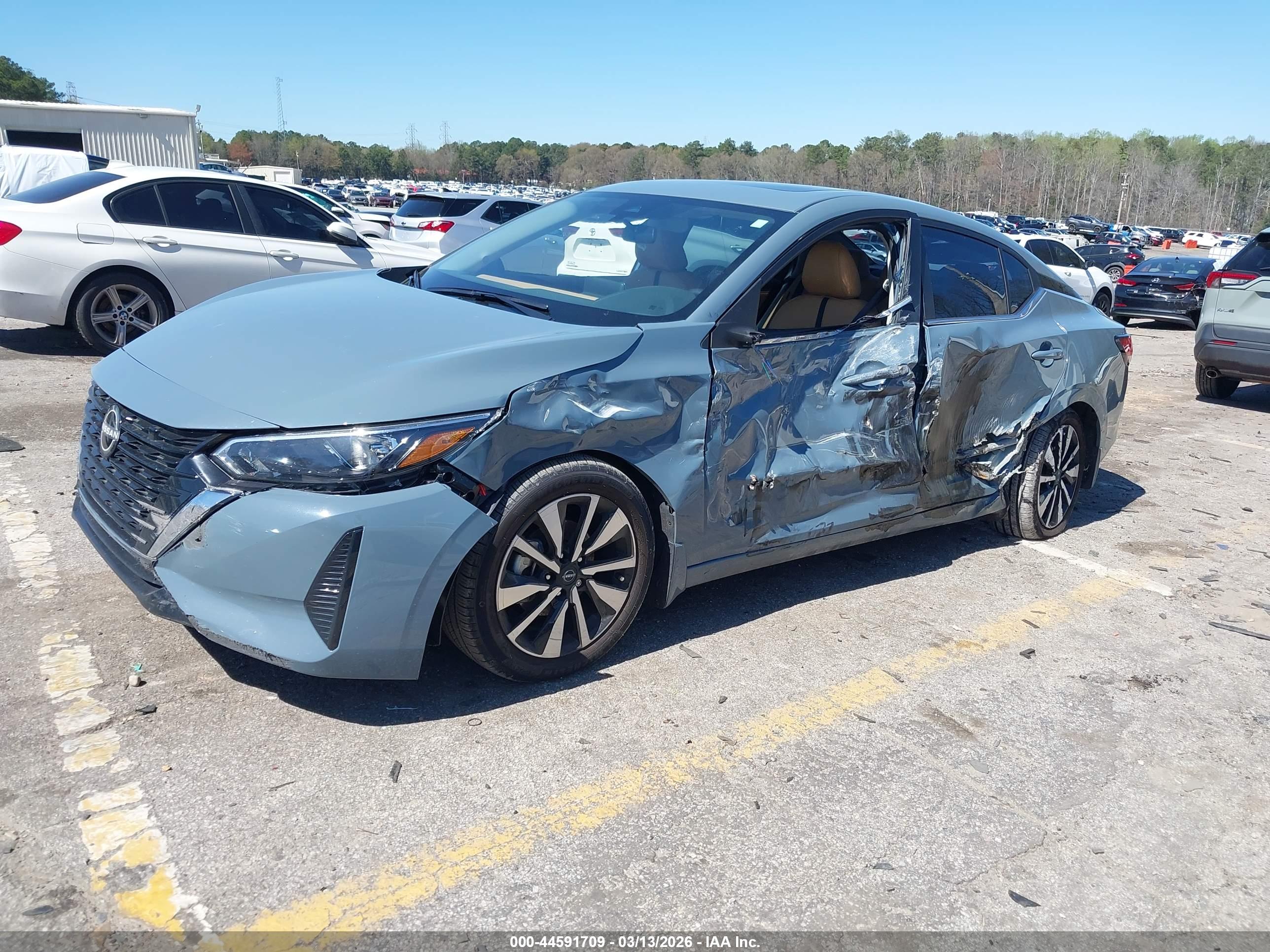 NISSAN SENTRA image 2