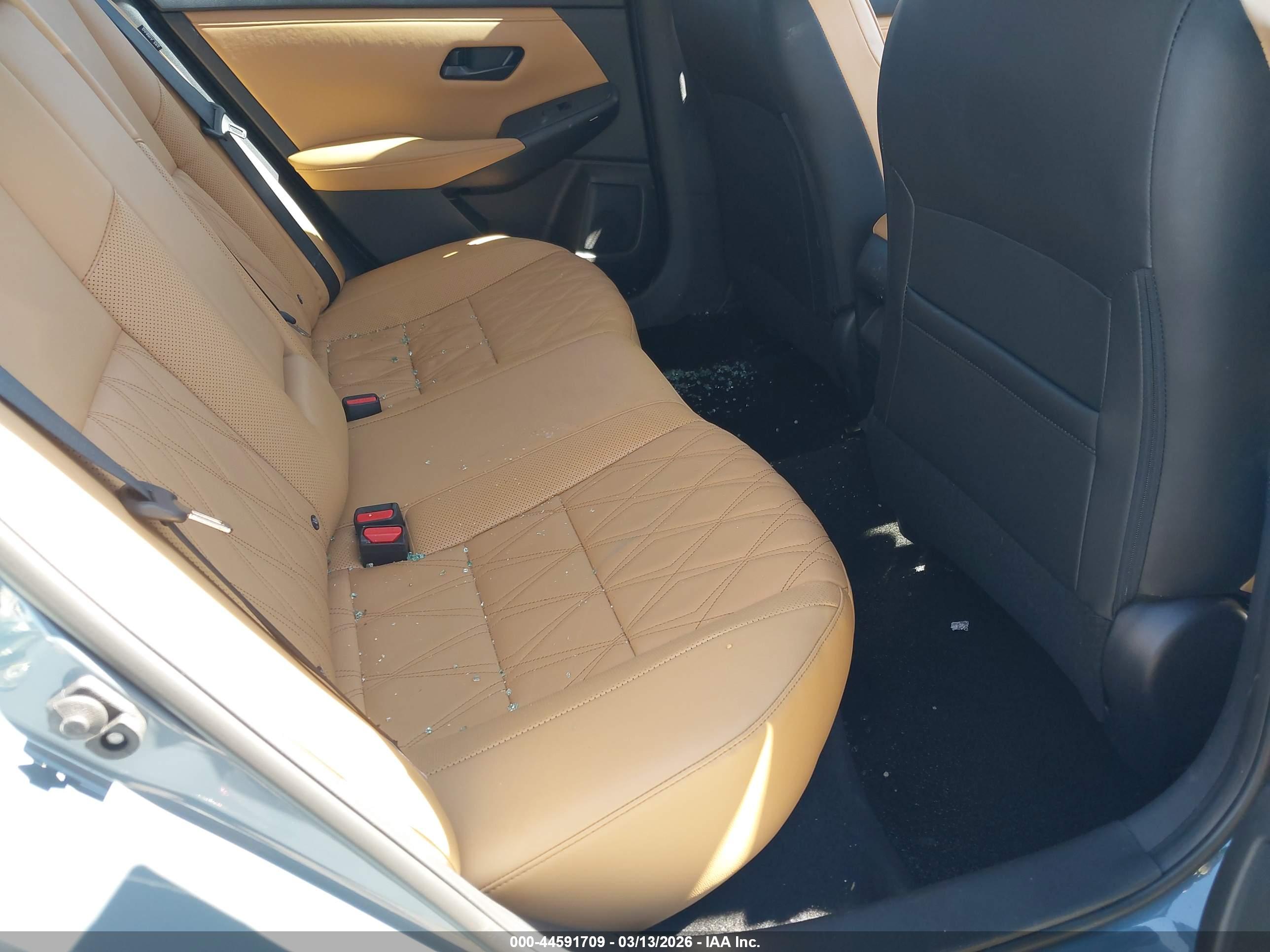 NISSAN SENTRA image 8