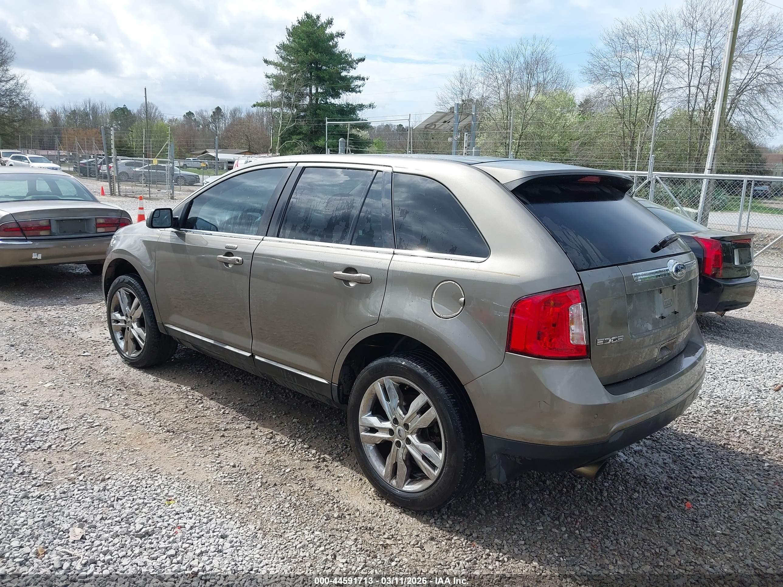 FORD EDGE image 3