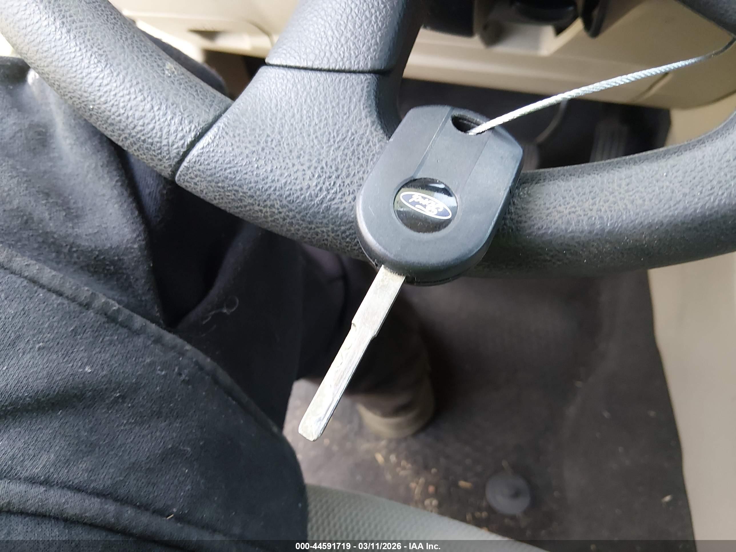 FORD FOCUS image 11