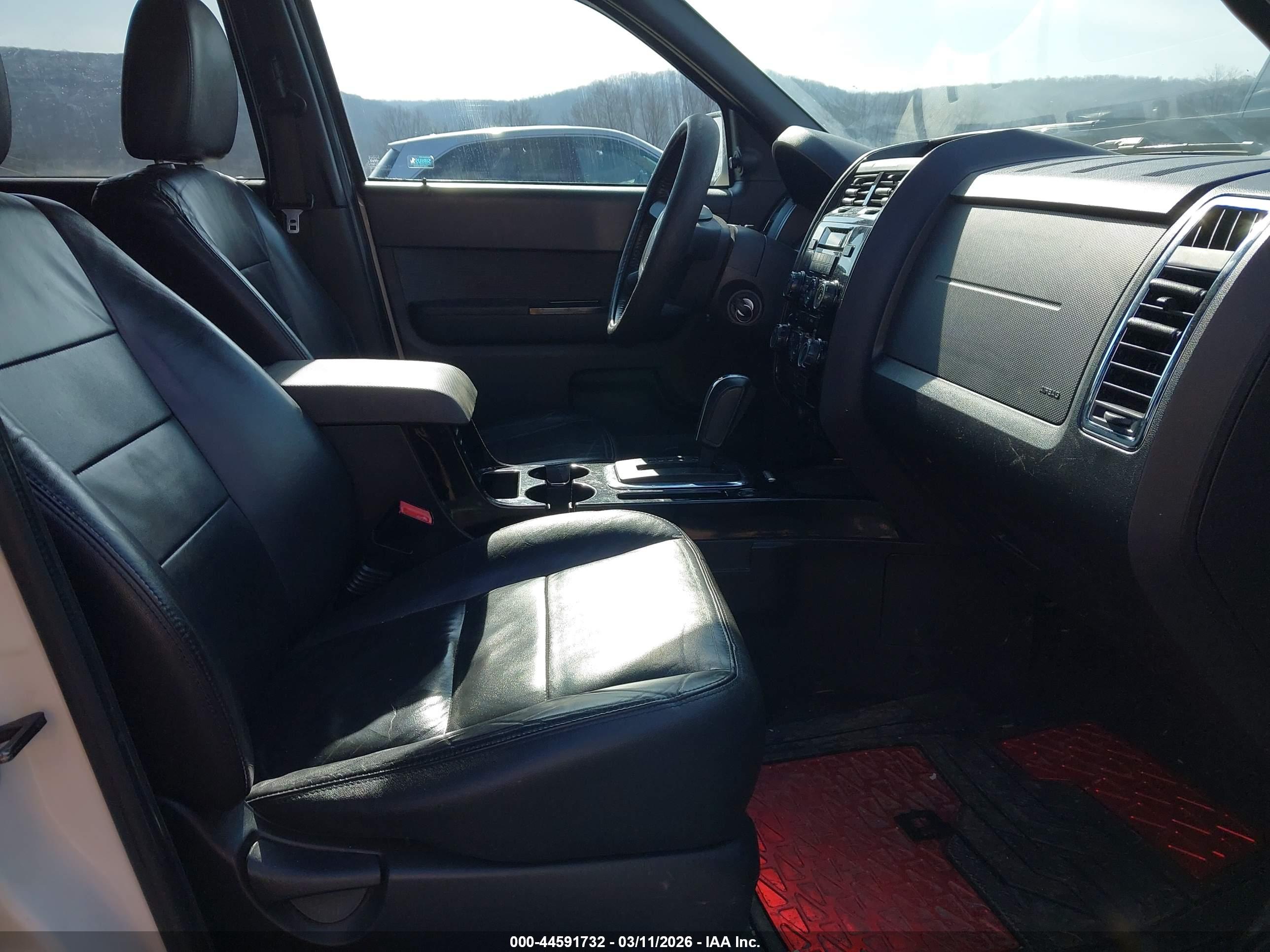 FORD ESCAPE image 5