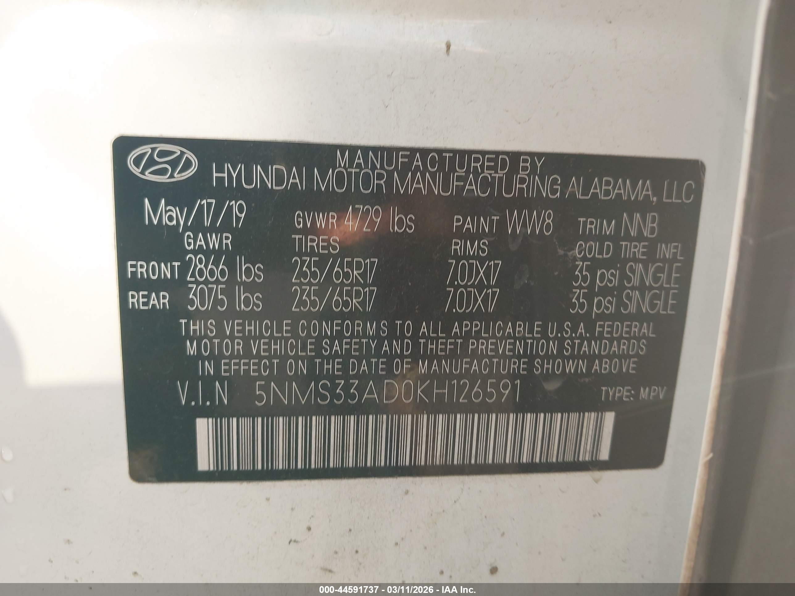 HYUNDAI SANTA image 9
