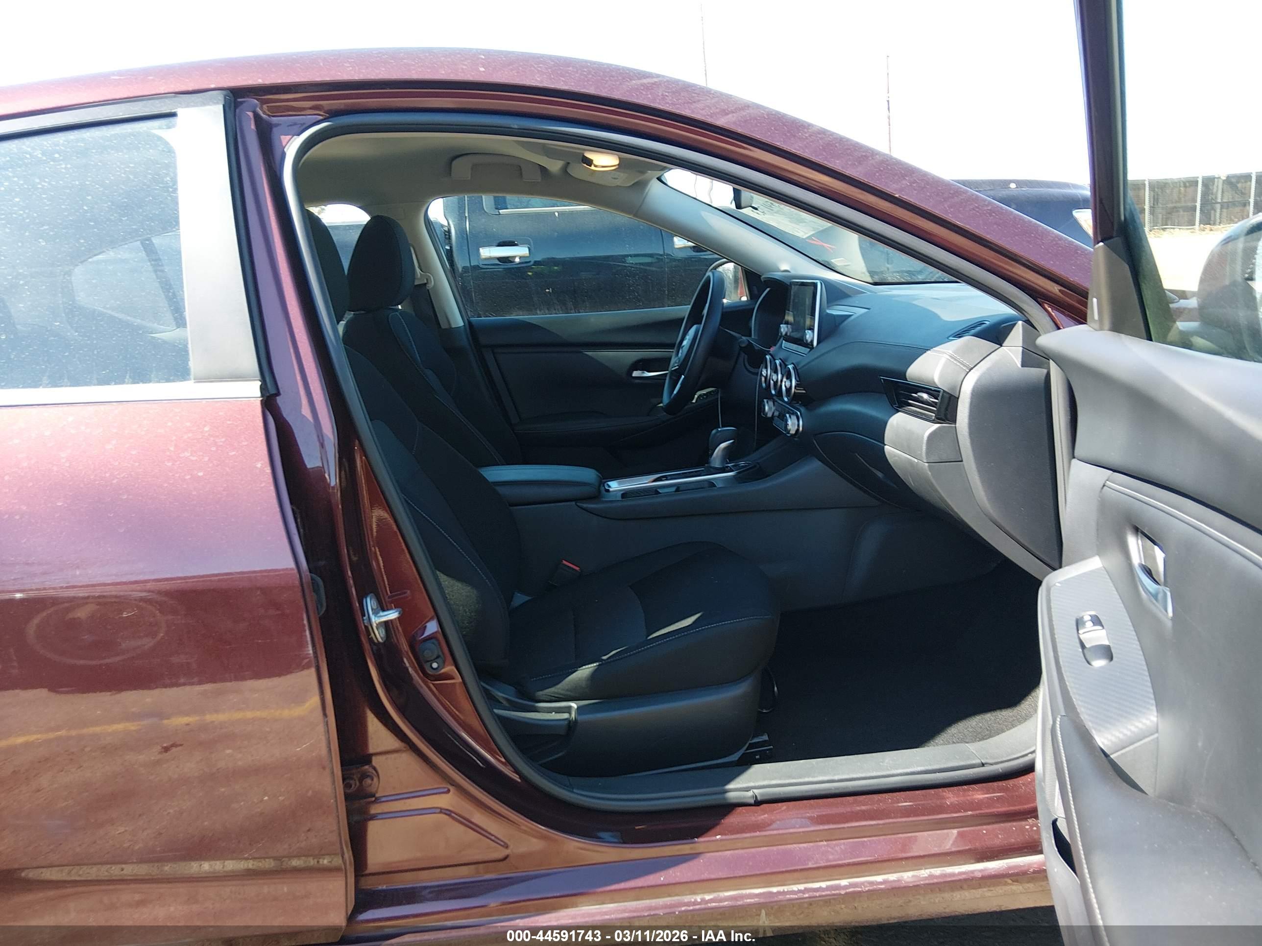 NISSAN SENTRA image 5