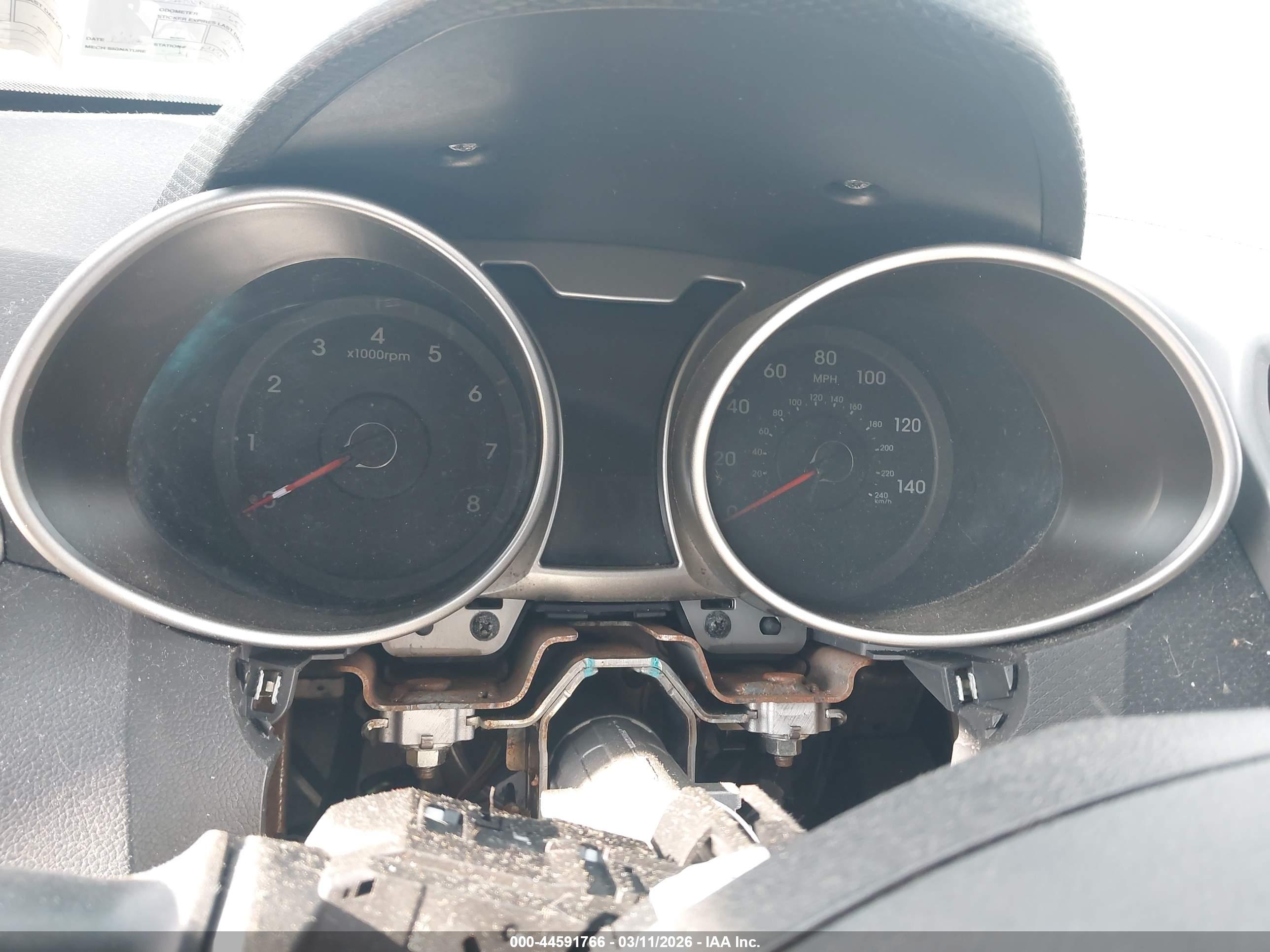 HYUNDAI VELOSTER image 7