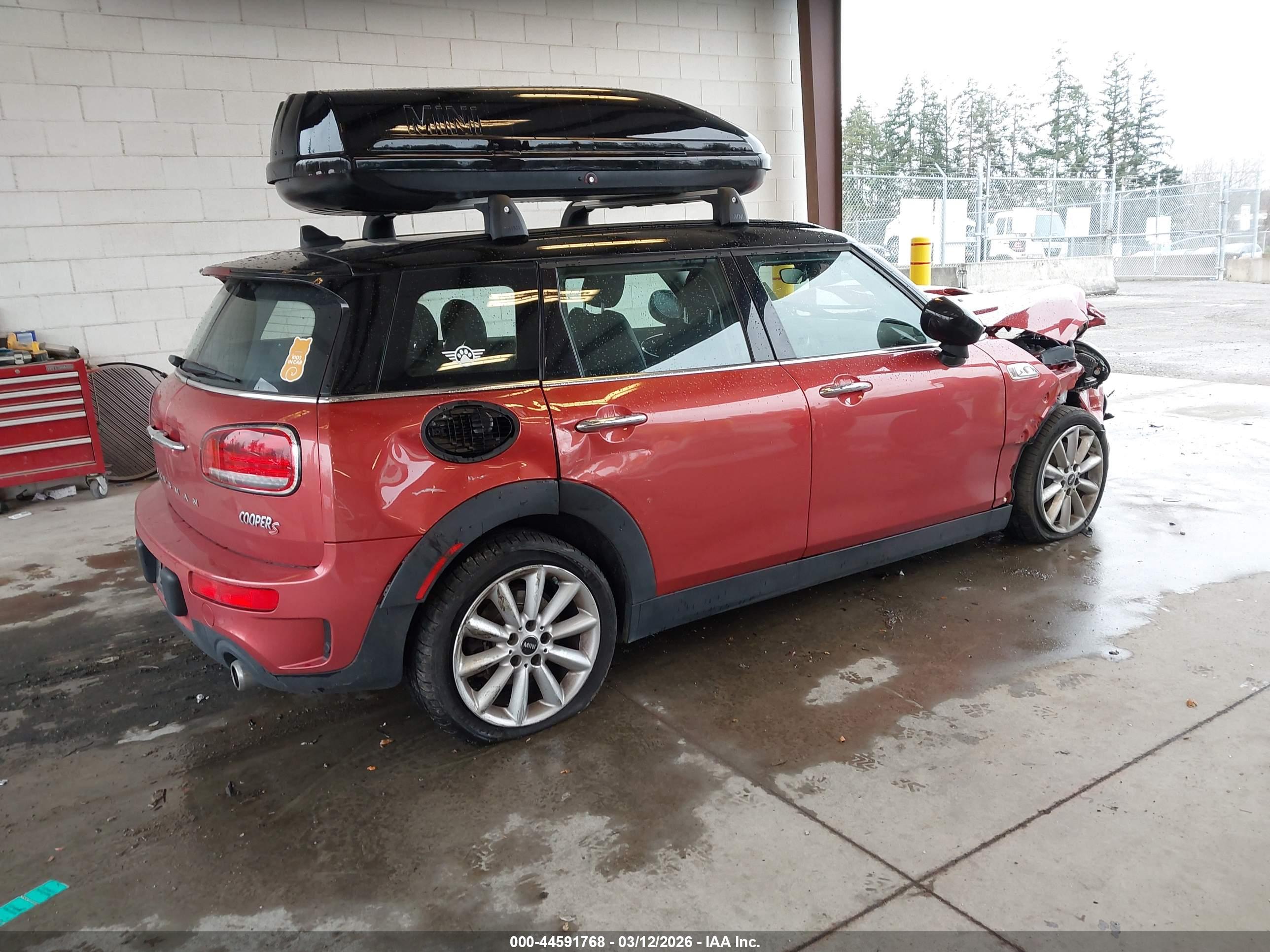 MINI CLUBMAN image 4