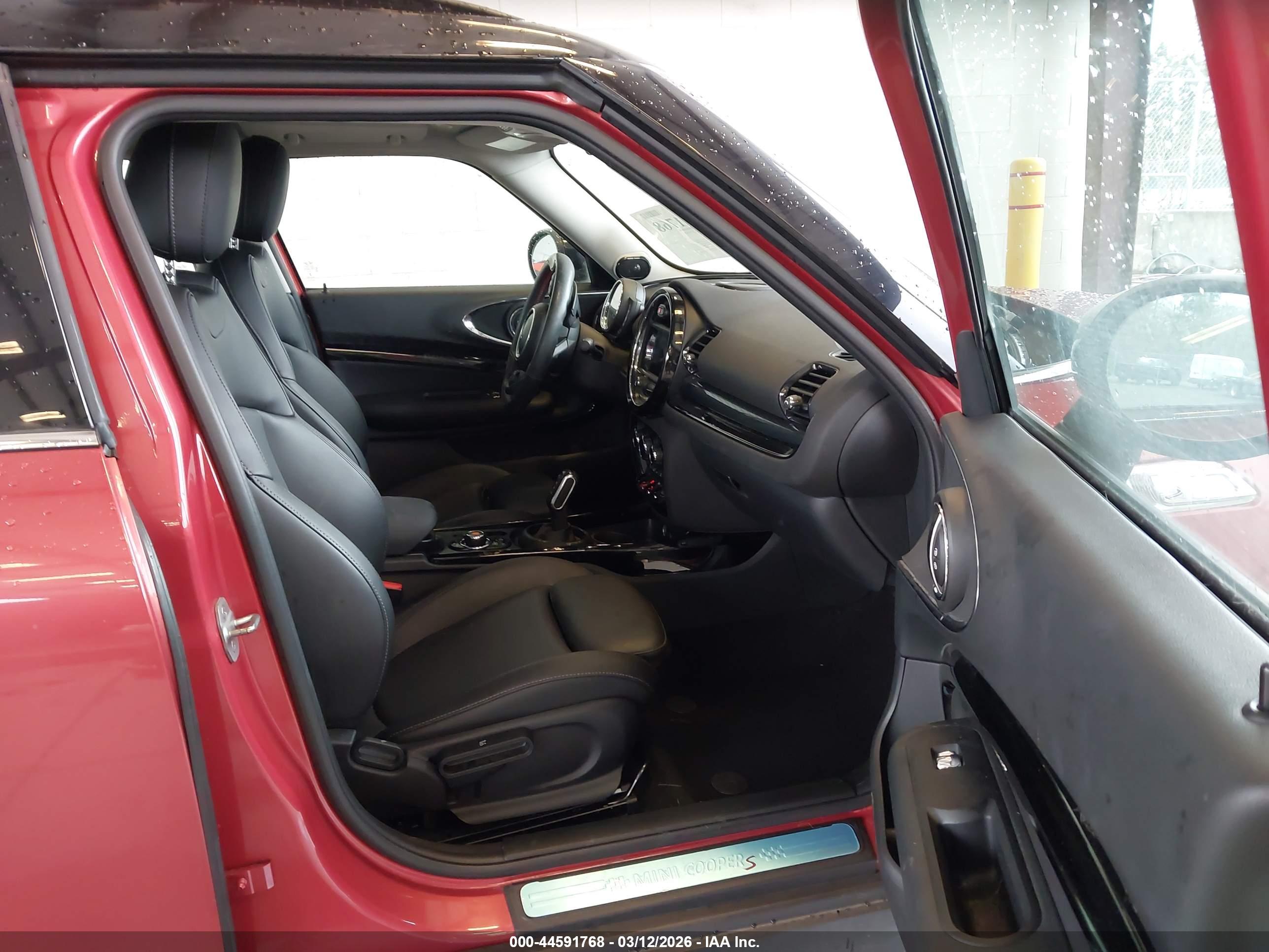 MINI CLUBMAN image 5