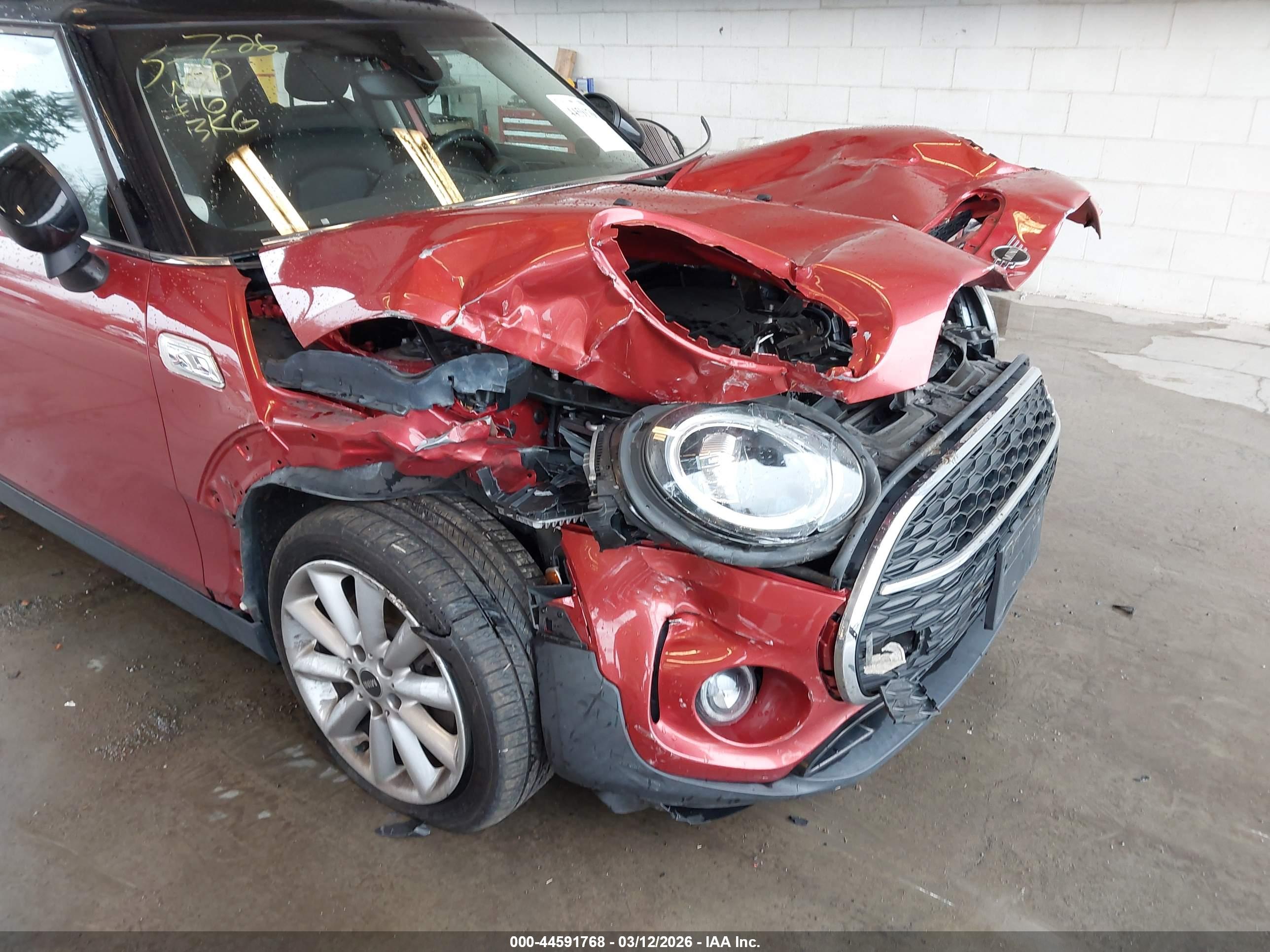 MINI CLUBMAN image 6