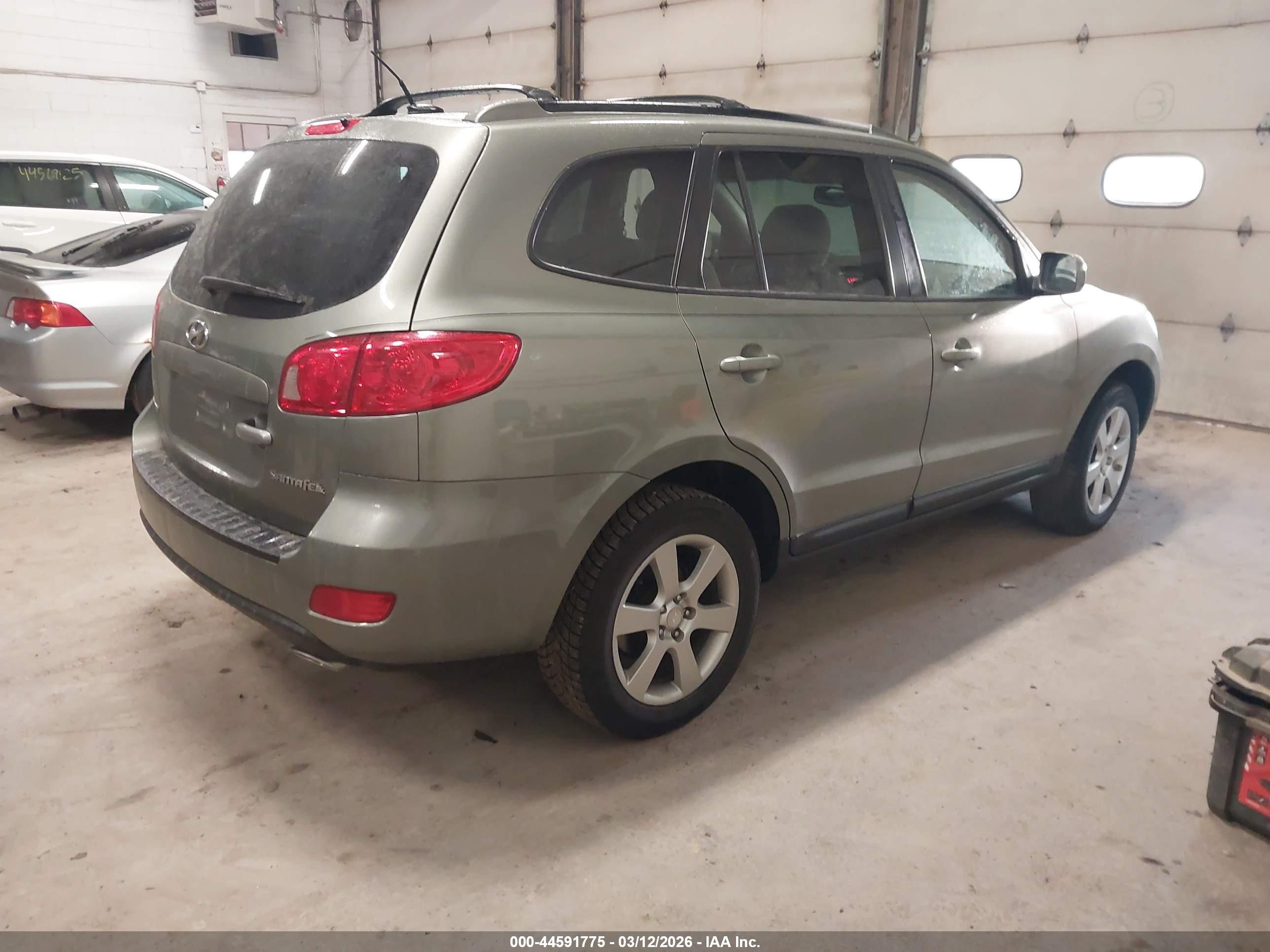 HYUNDAI SANTA image 4