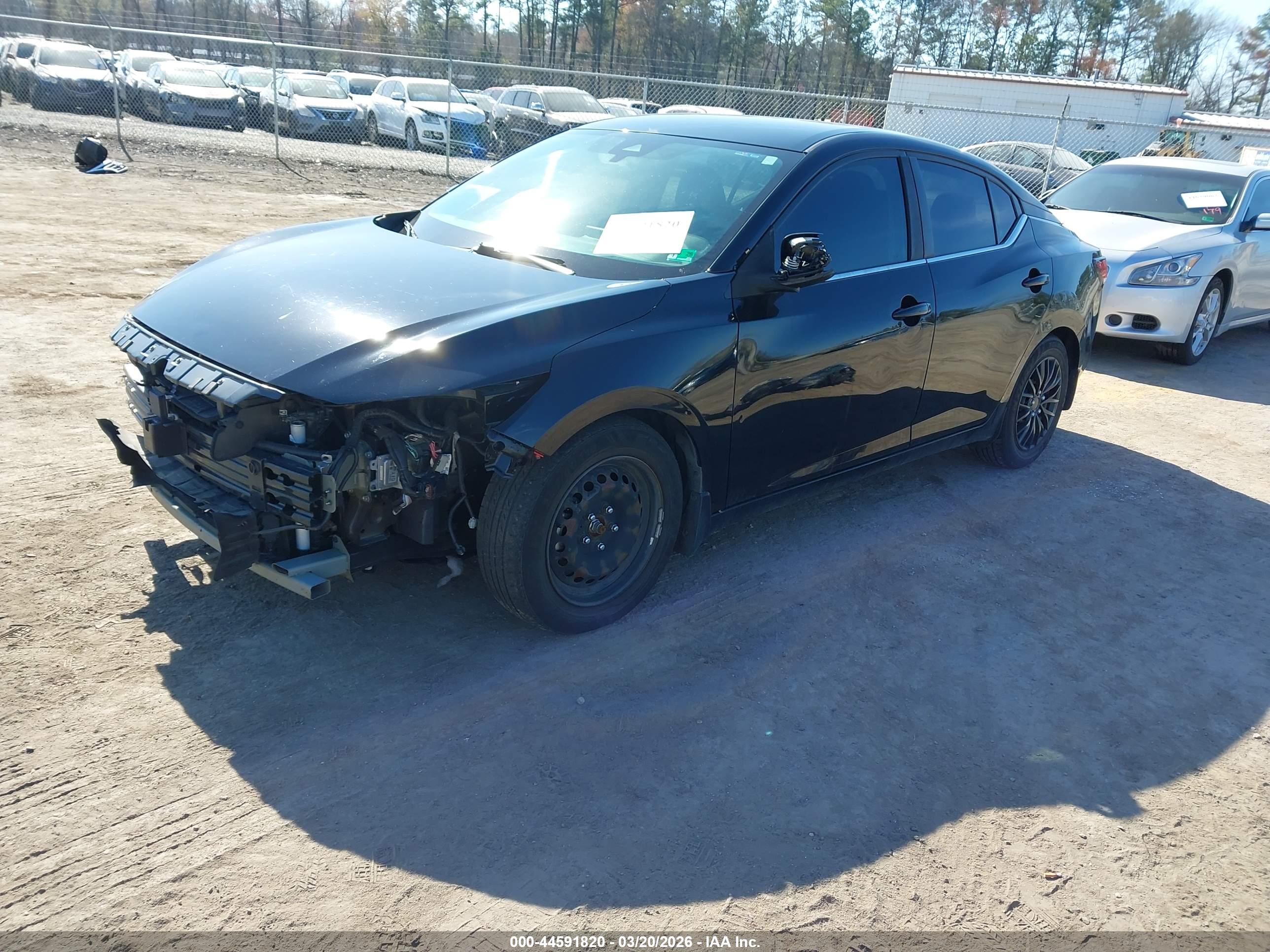 NISSAN SENTRA image 2