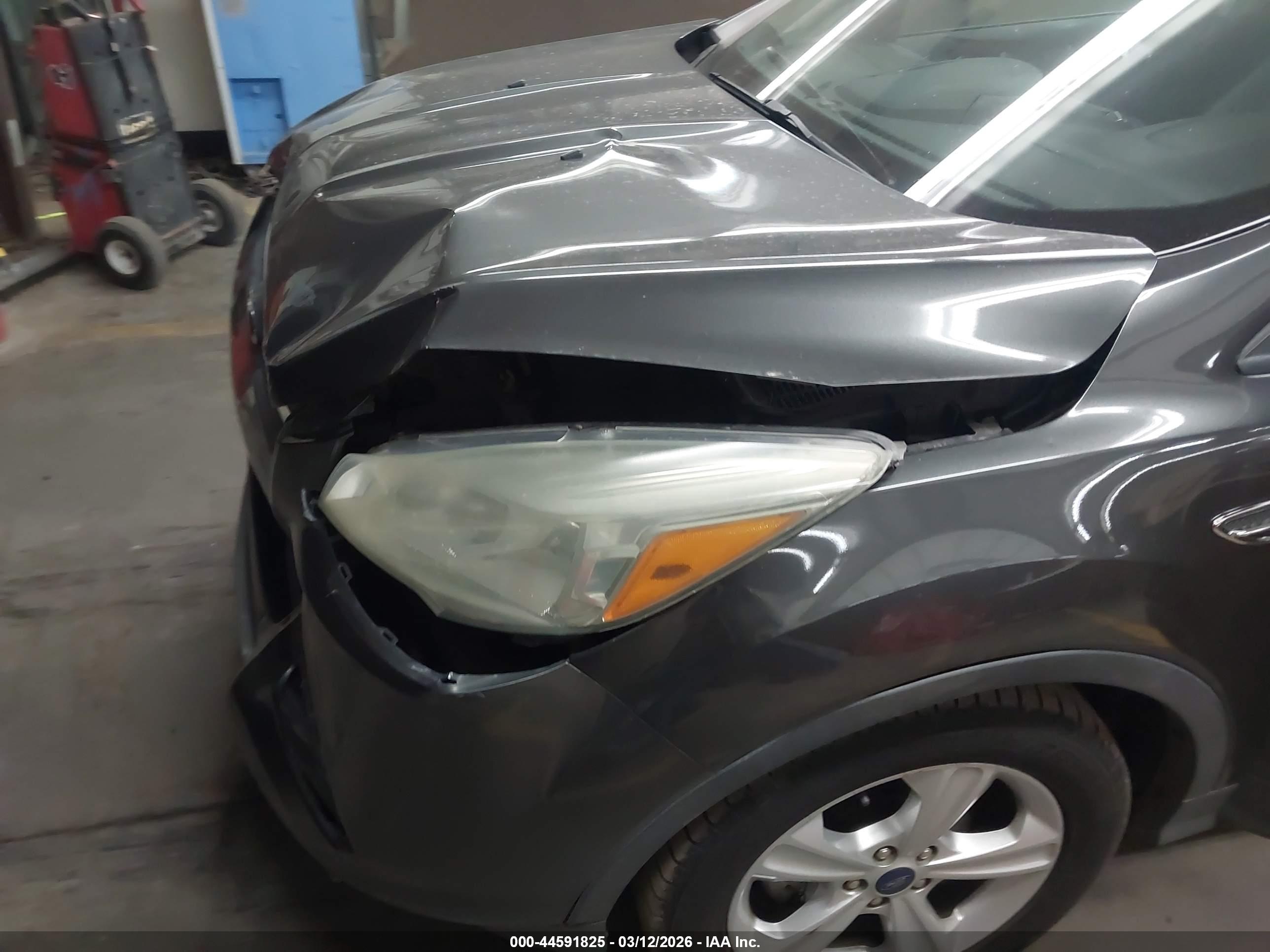 FORD ESCAPE image 6