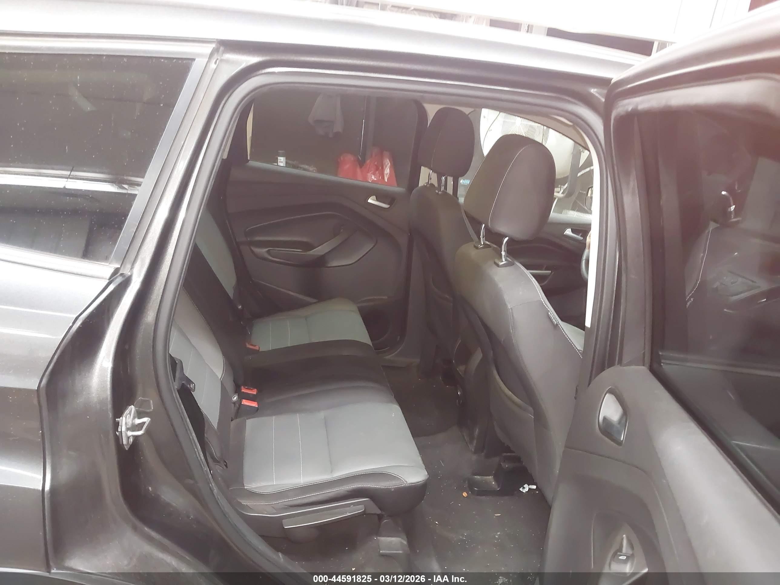 FORD ESCAPE image 8