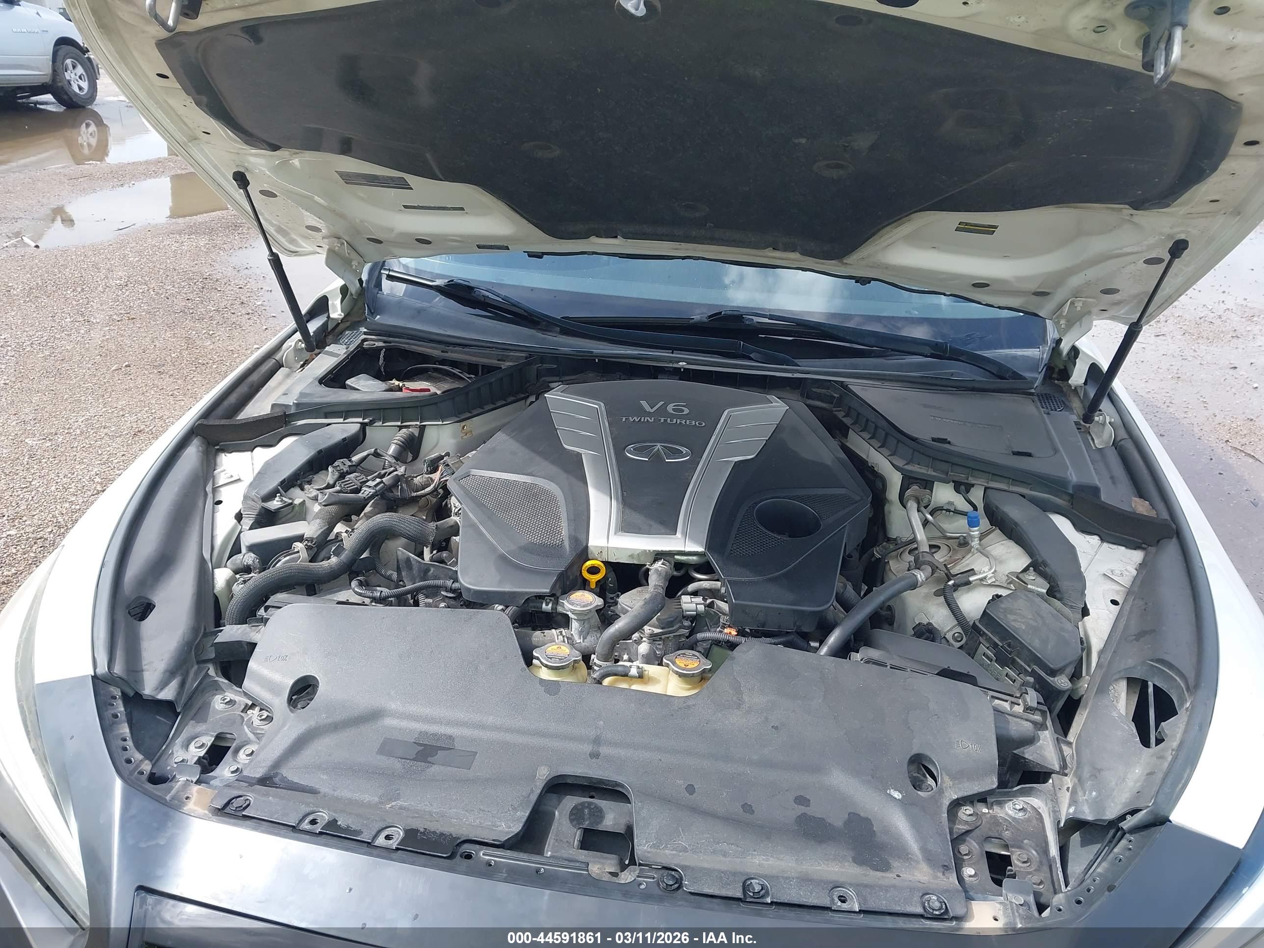INFINITI Q50 image 10