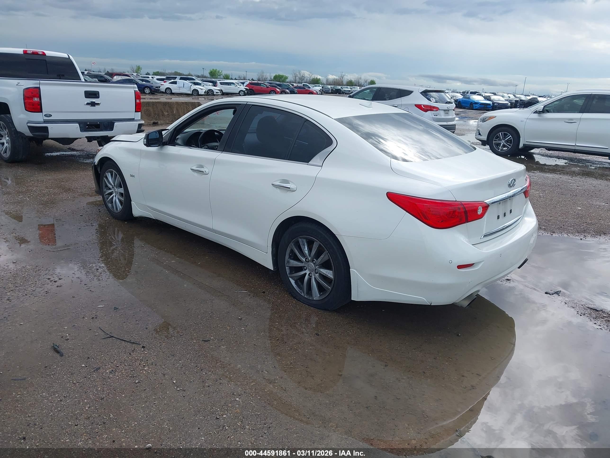 INFINITI Q50 image 3