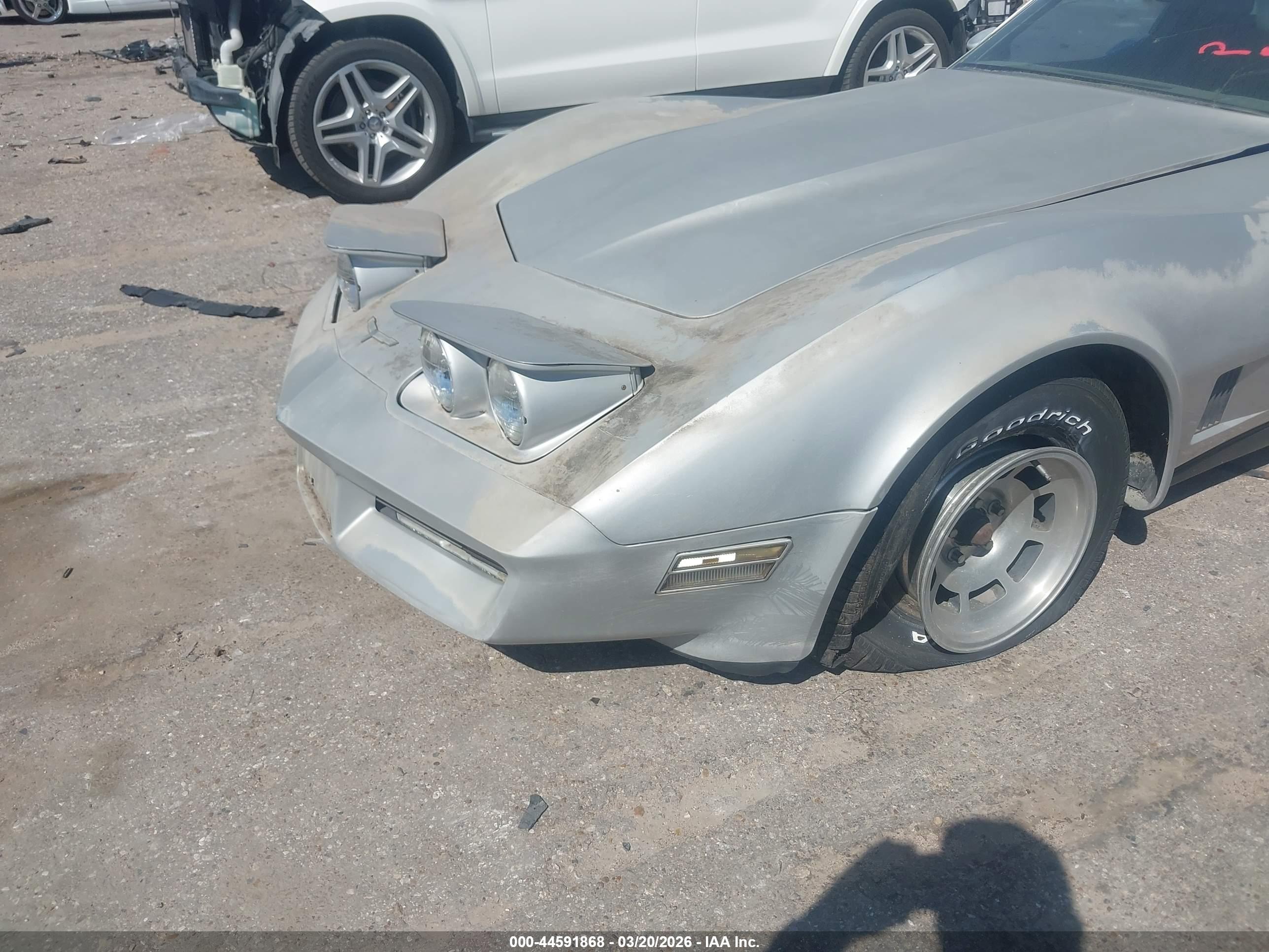 CHEVROLET CORVETTE image 6