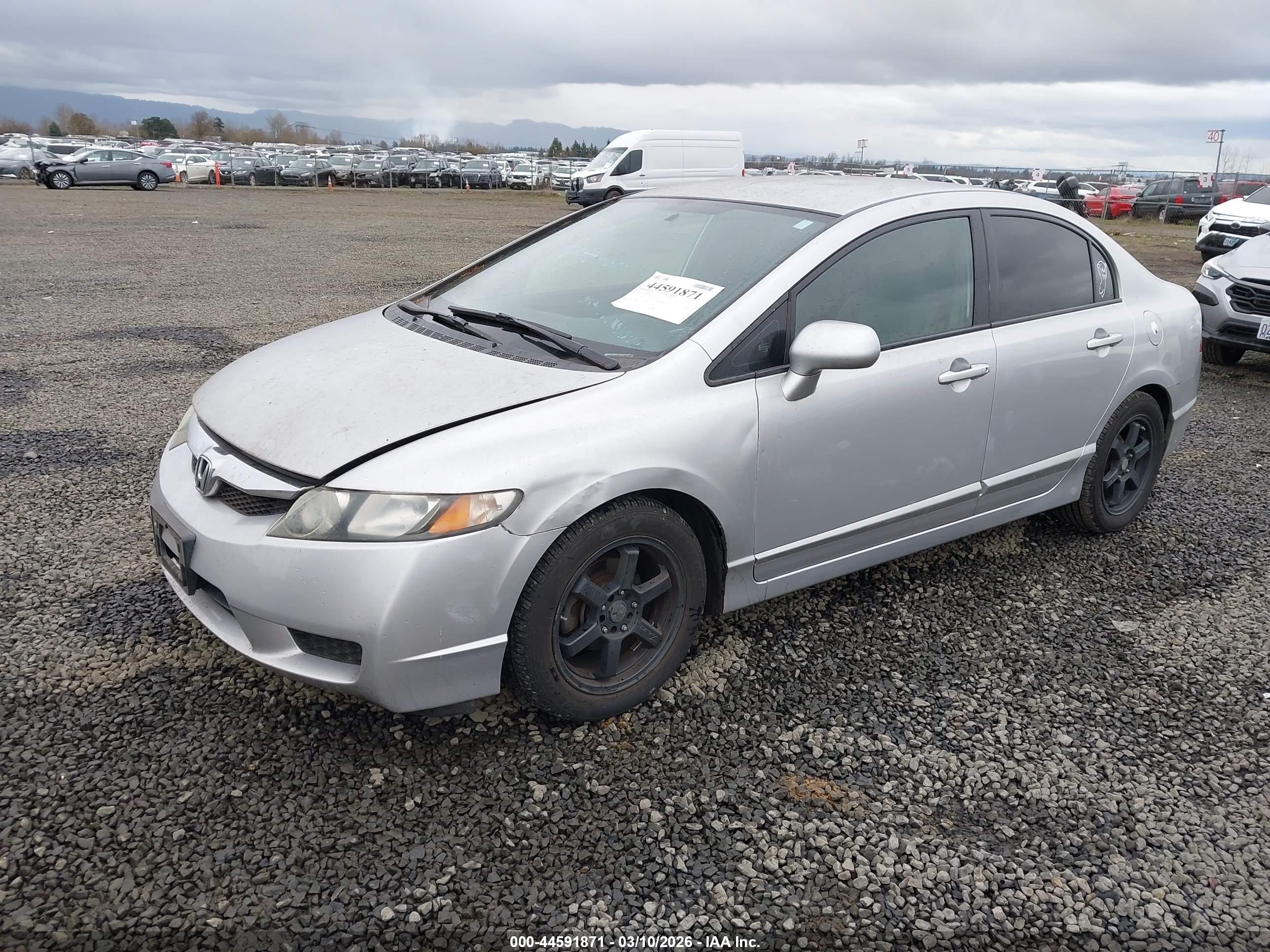 HONDA CIVIC image 2