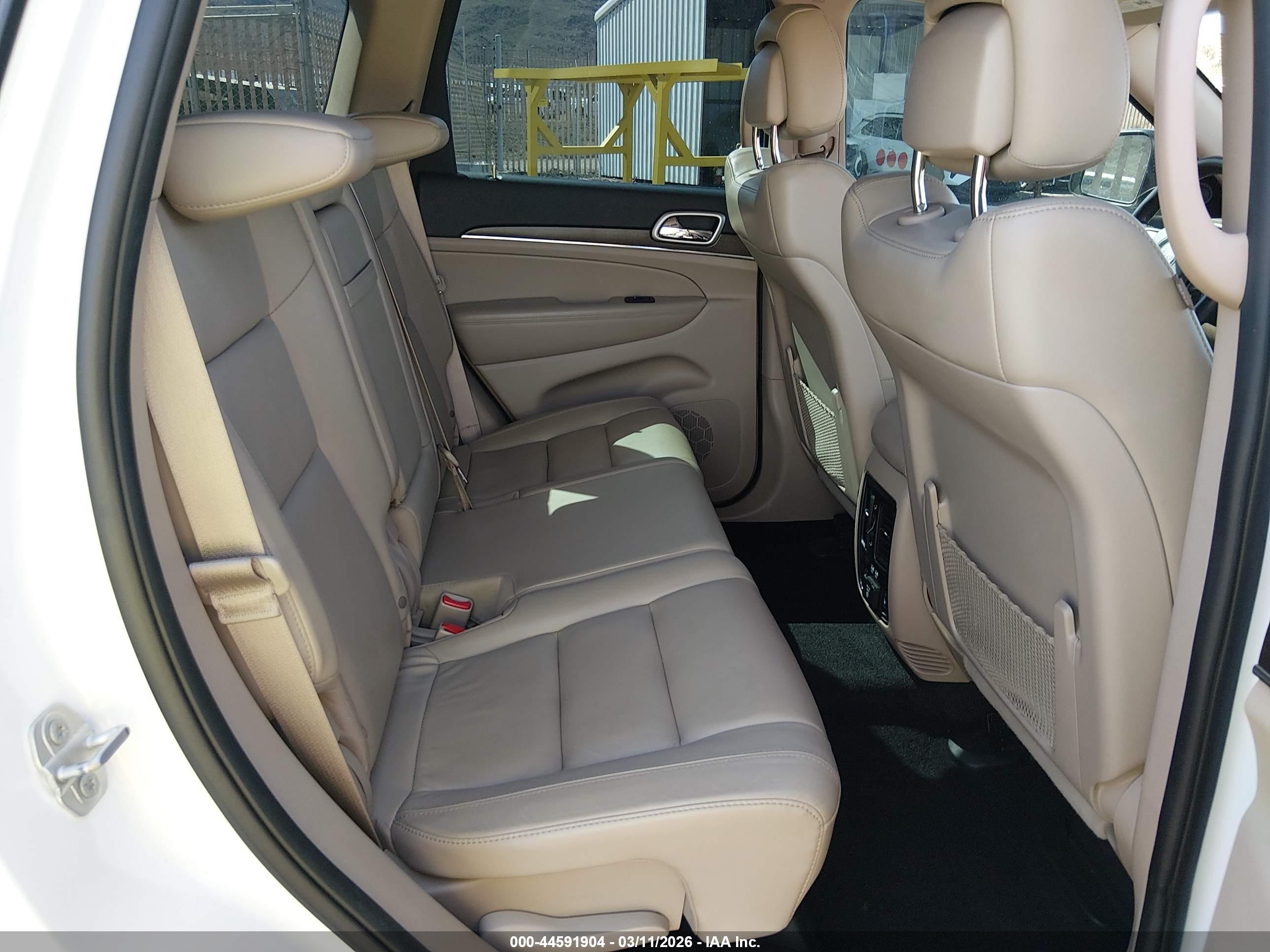 JEEP GRAND image 8