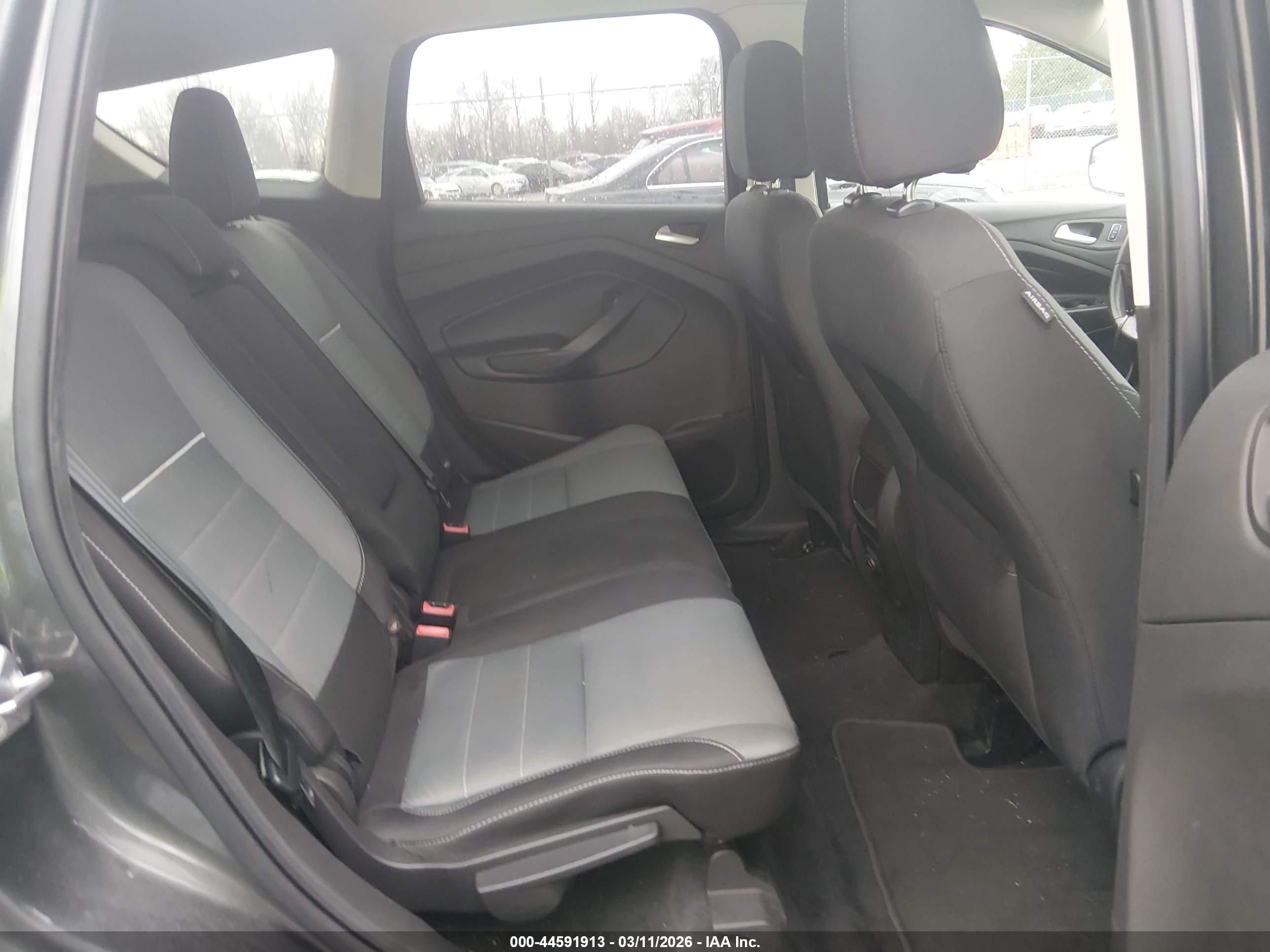 FORD ESCAPE image 8