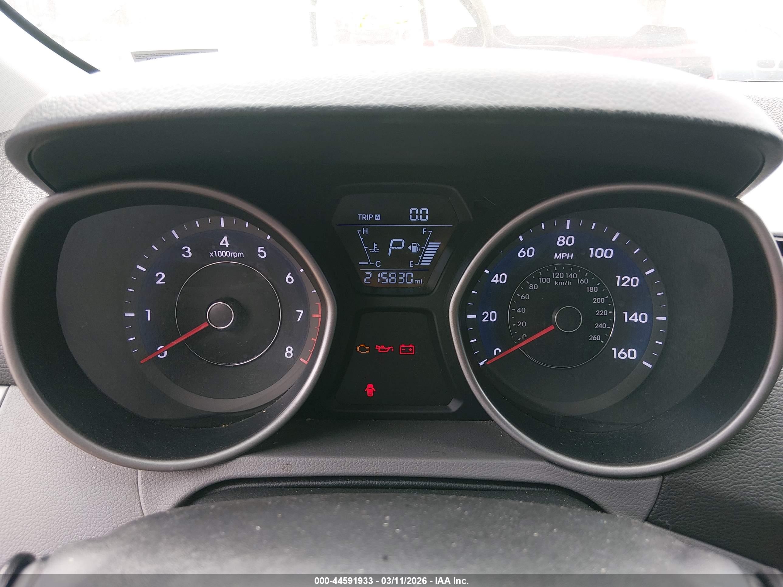 HYUNDAI ELANTRA image 7