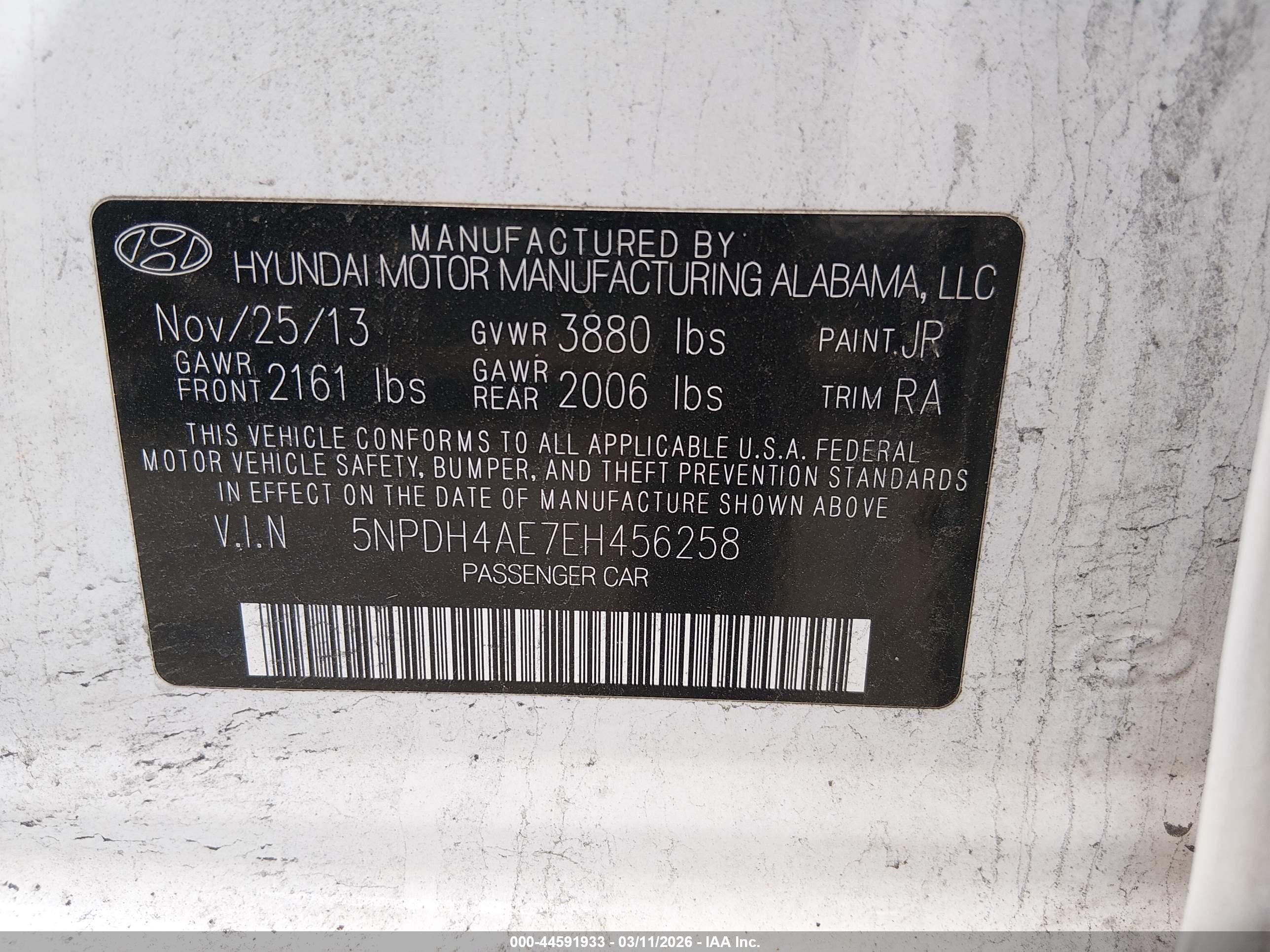 HYUNDAI ELANTRA image 9