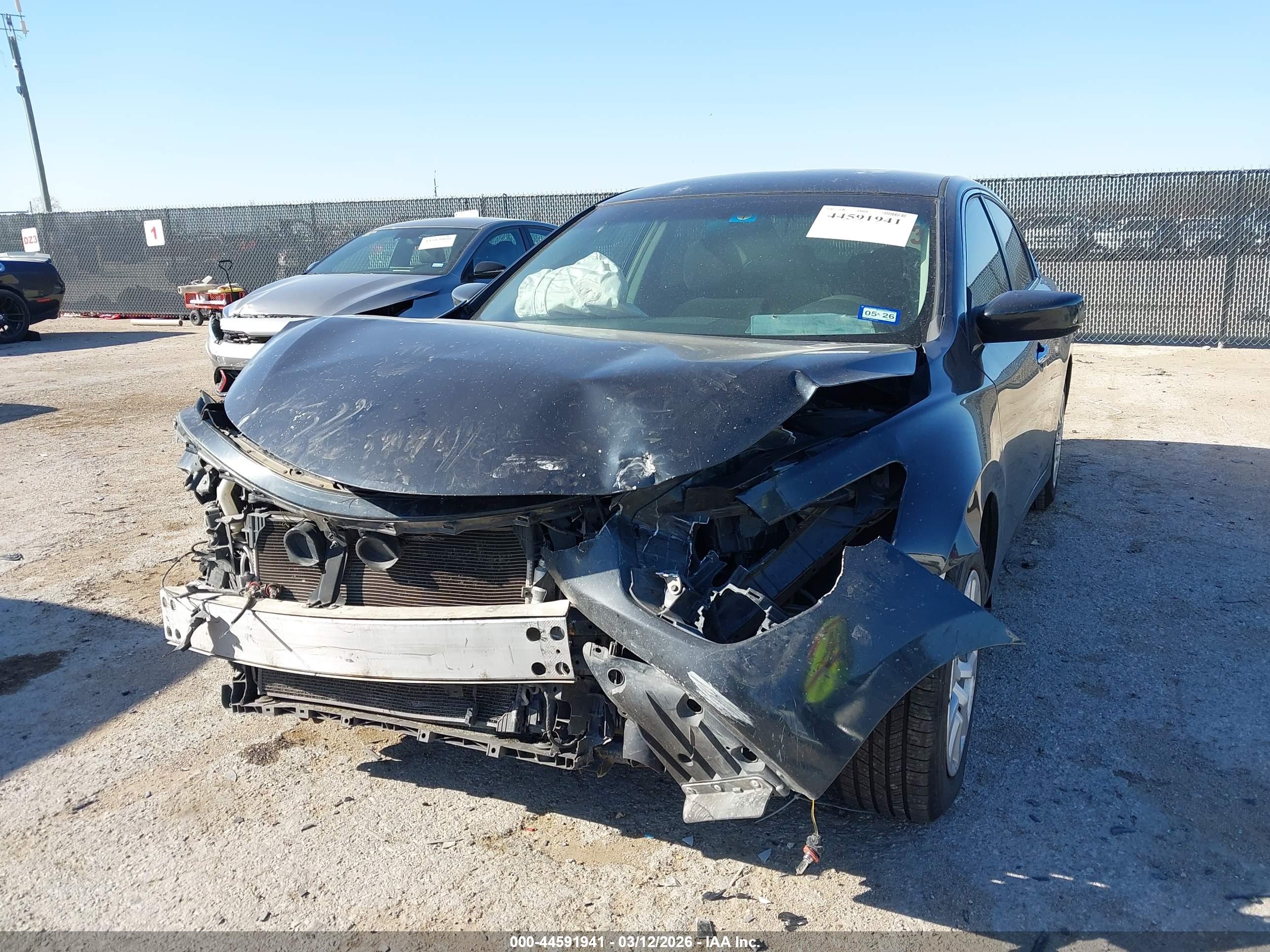 NISSAN ALTIMA image 2