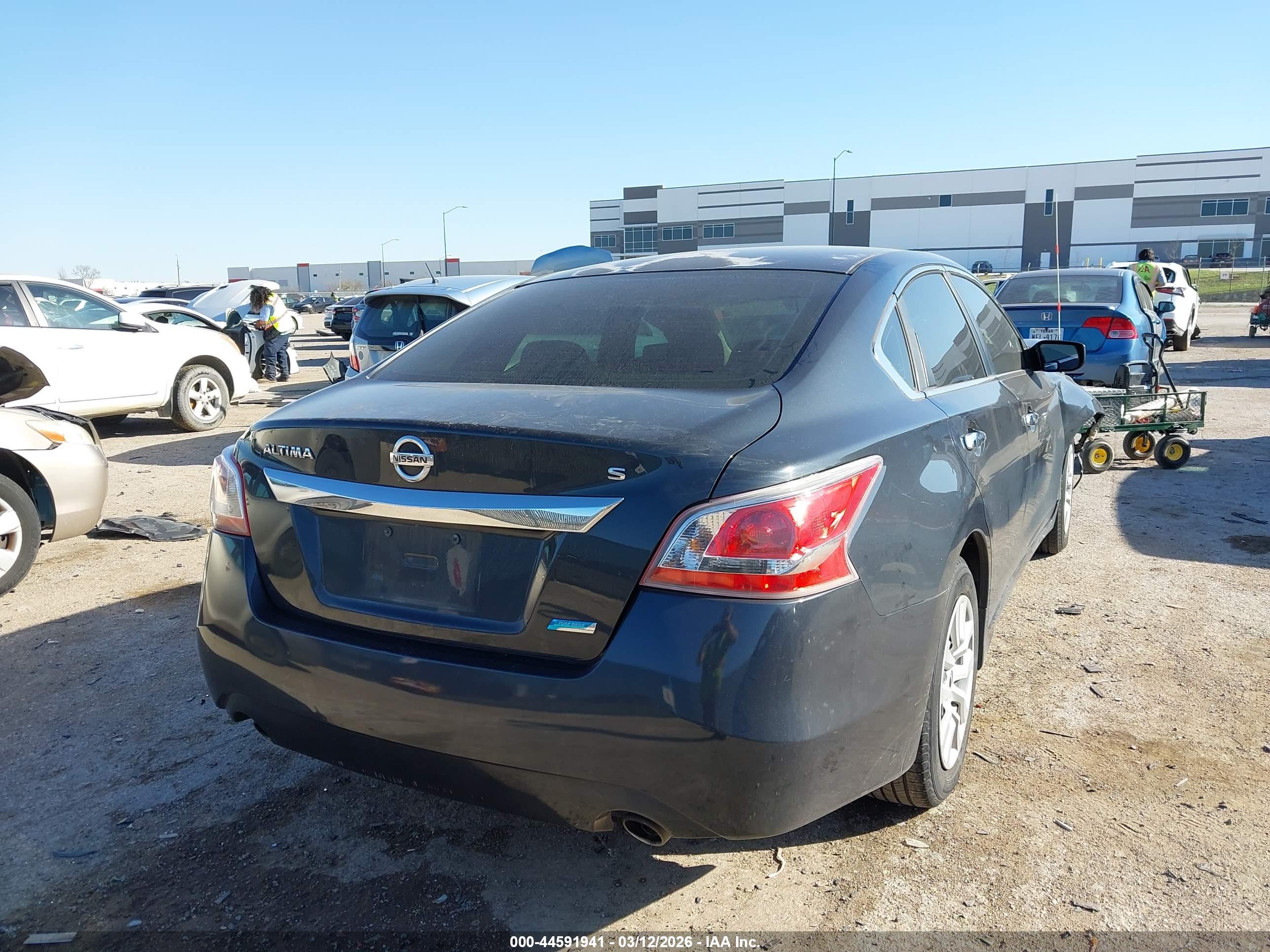 NISSAN ALTIMA image 4