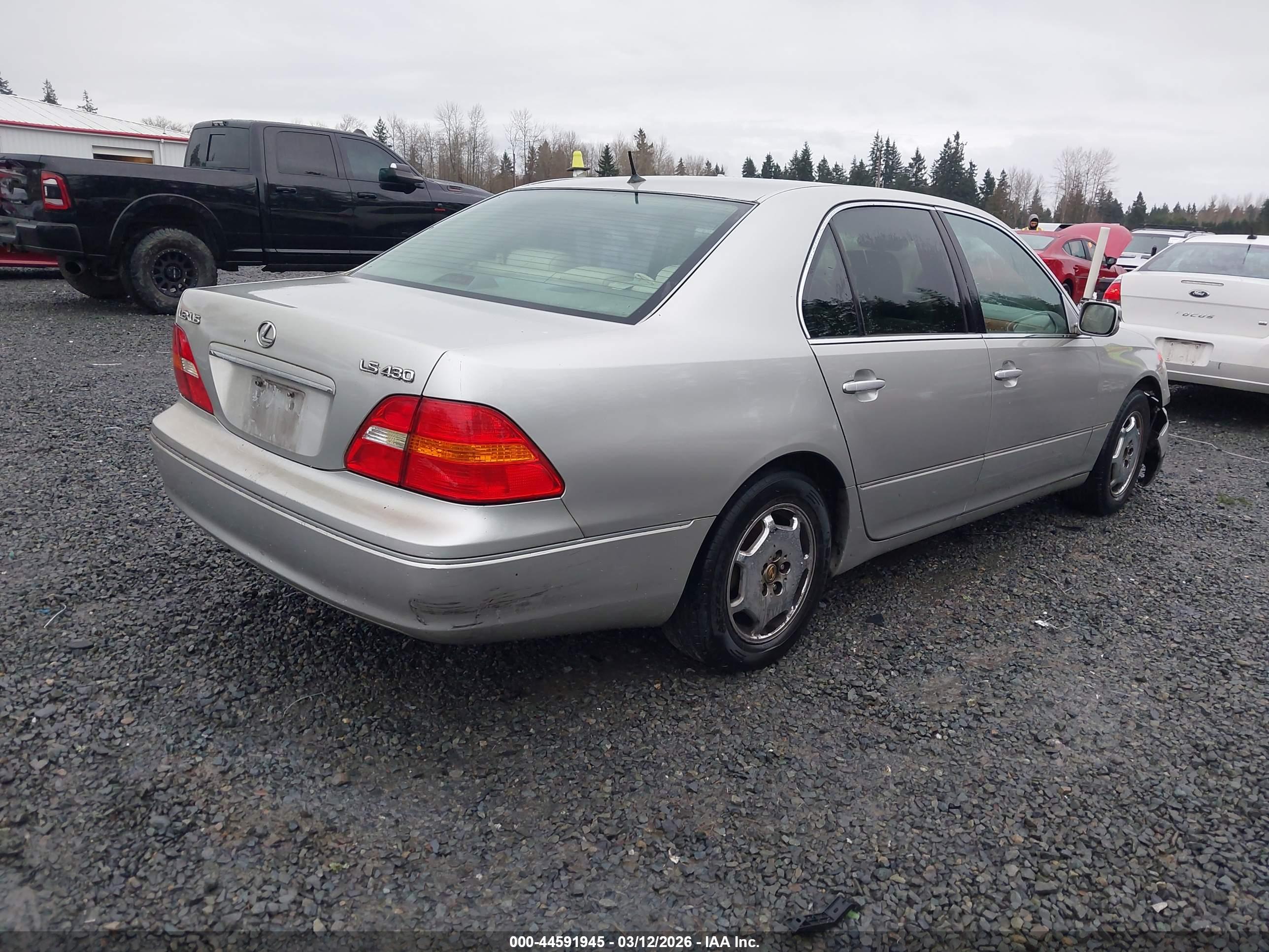 LEXUS LS image 4