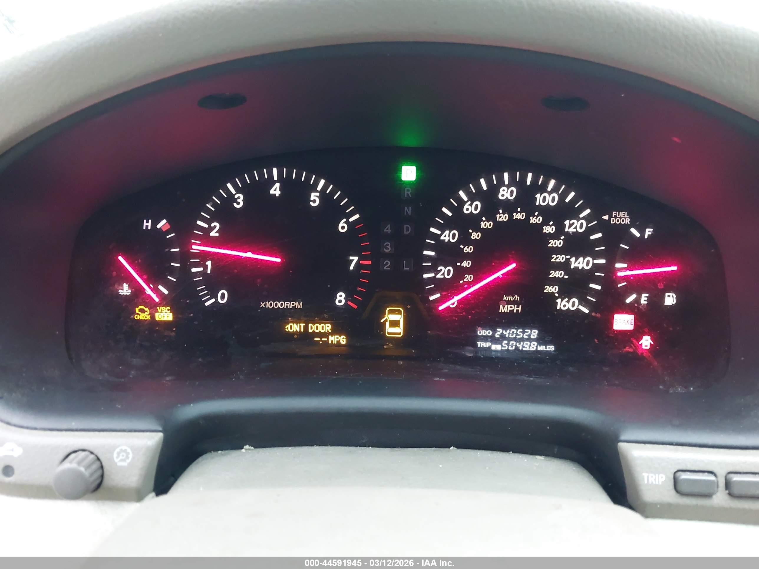 LEXUS LS image 7