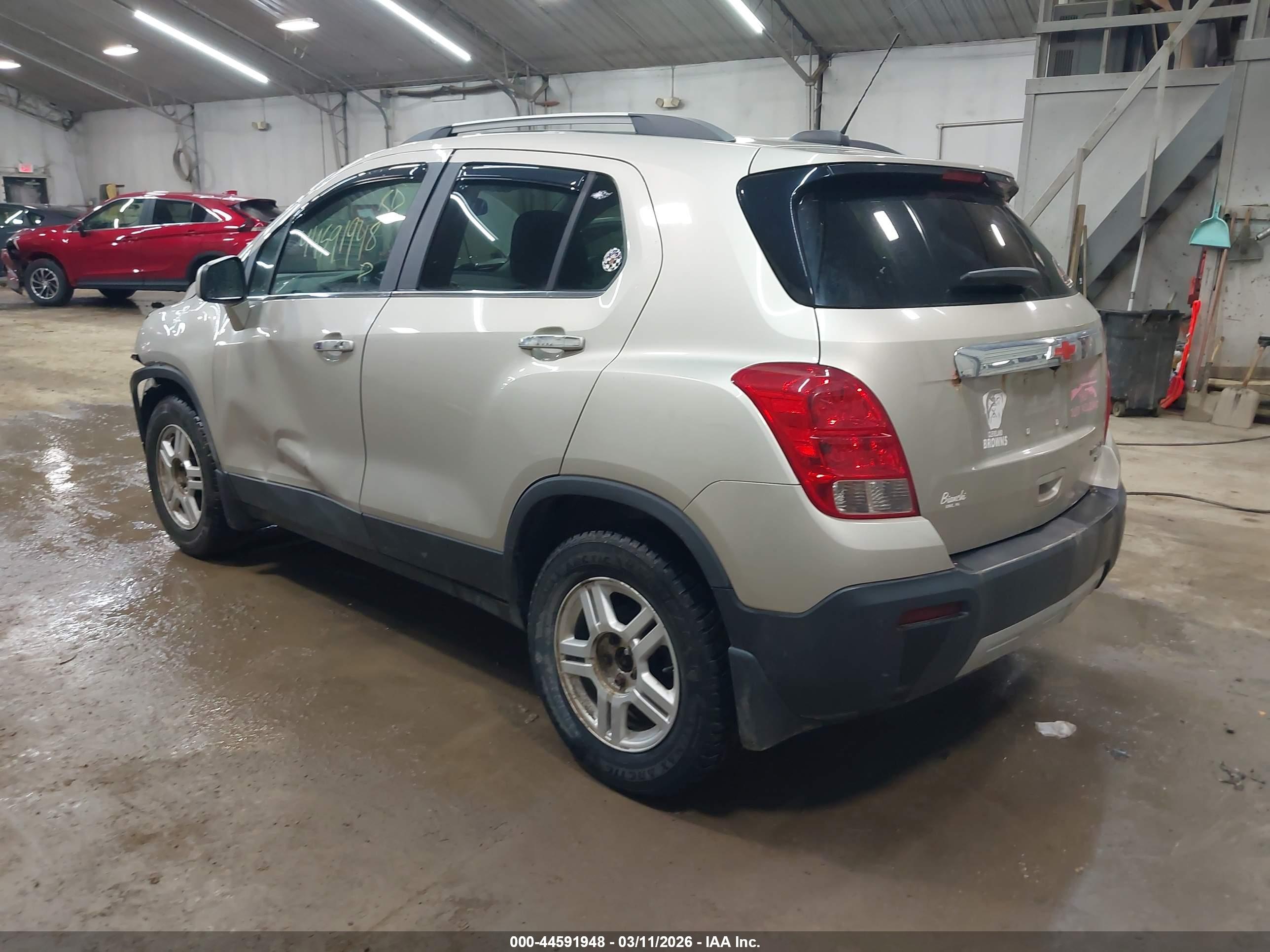 CHEVROLET TRAX image 3
