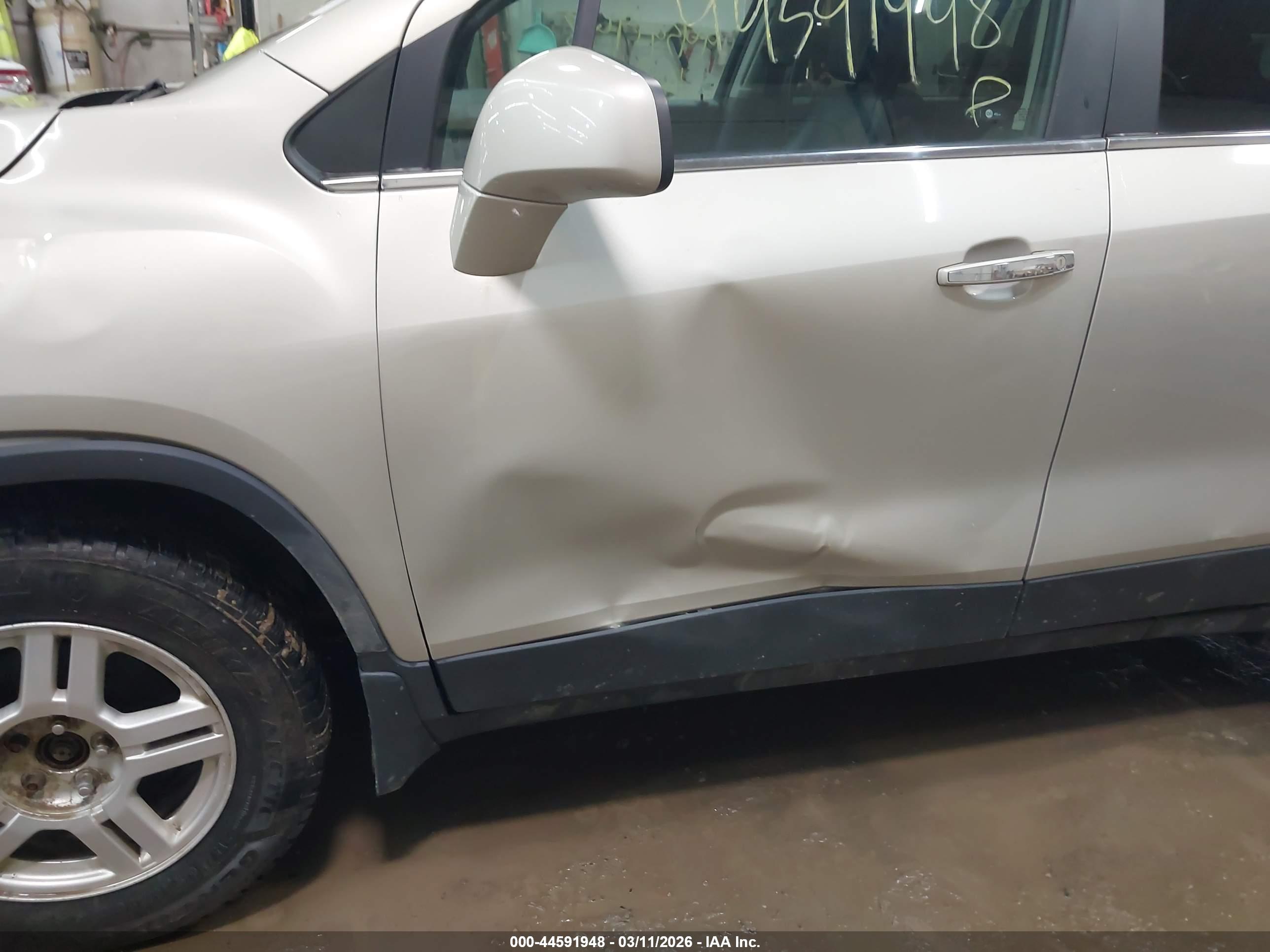 CHEVROLET TRAX image 6