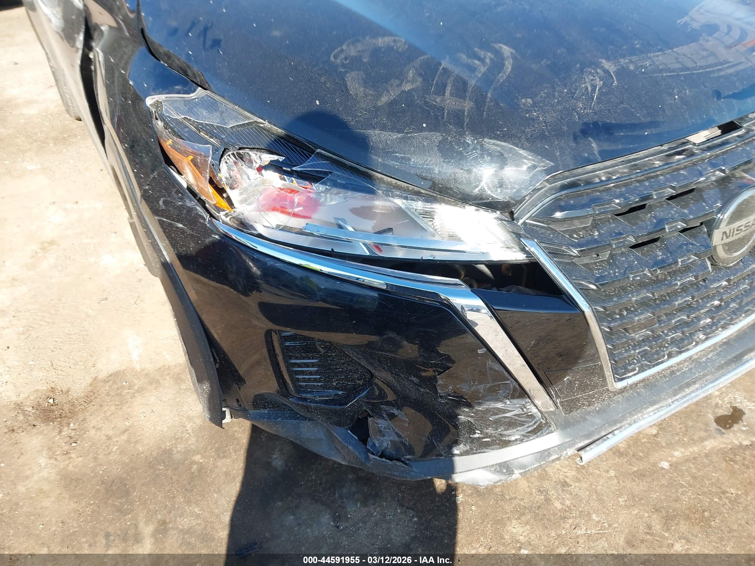NISSAN KICKS image 6