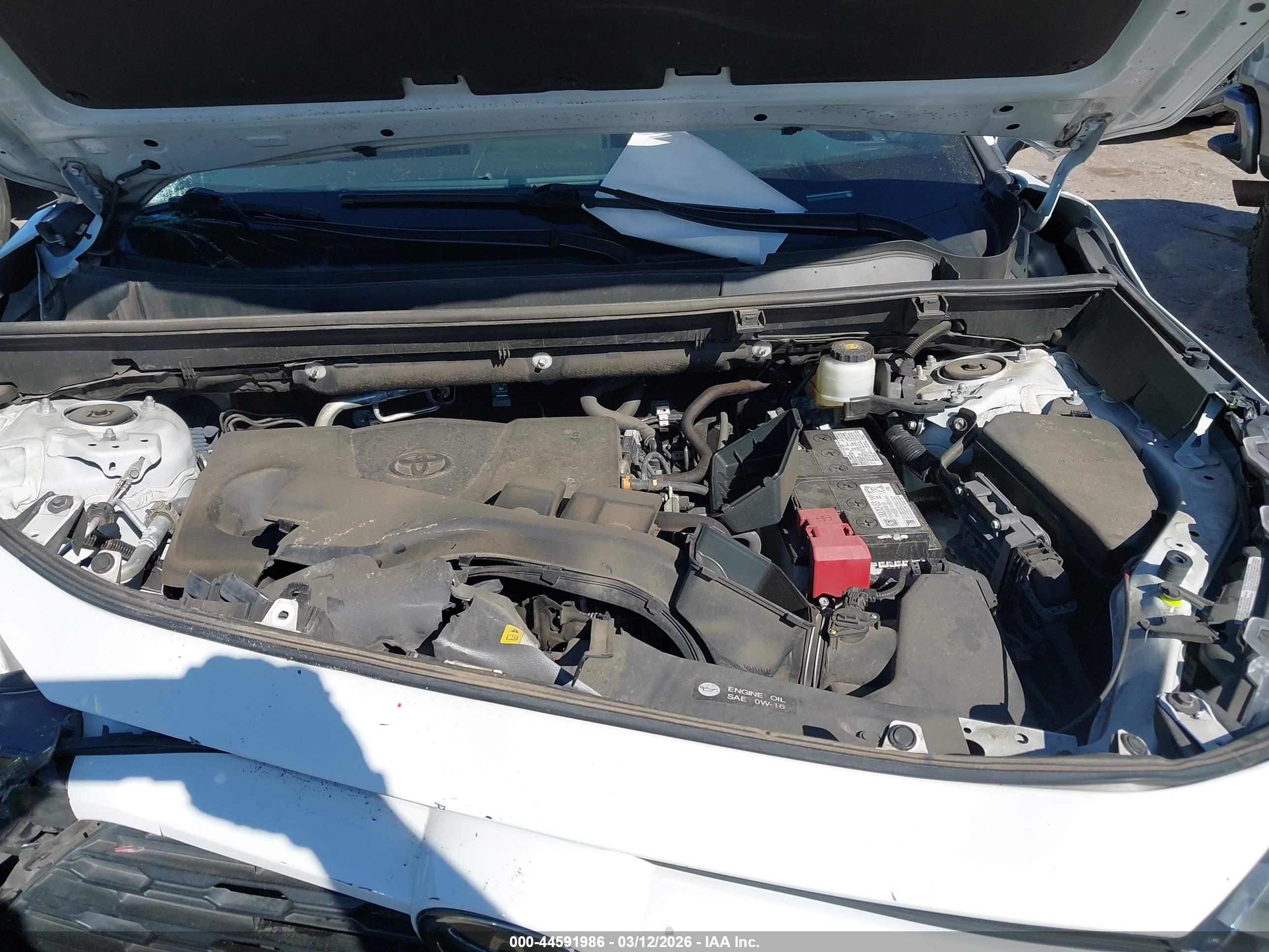TOYOTA RAV4 image 10