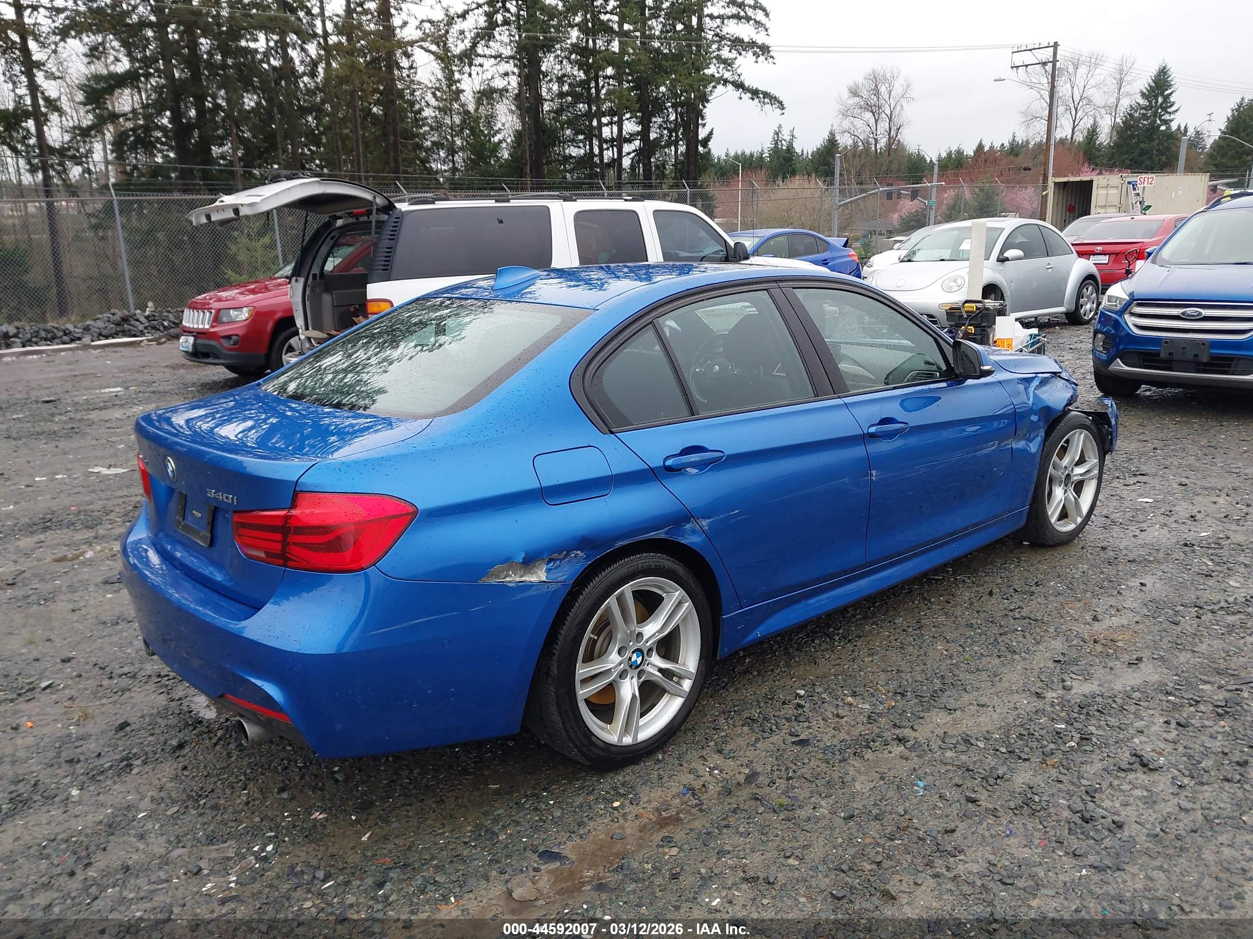 BMW 340I image 4