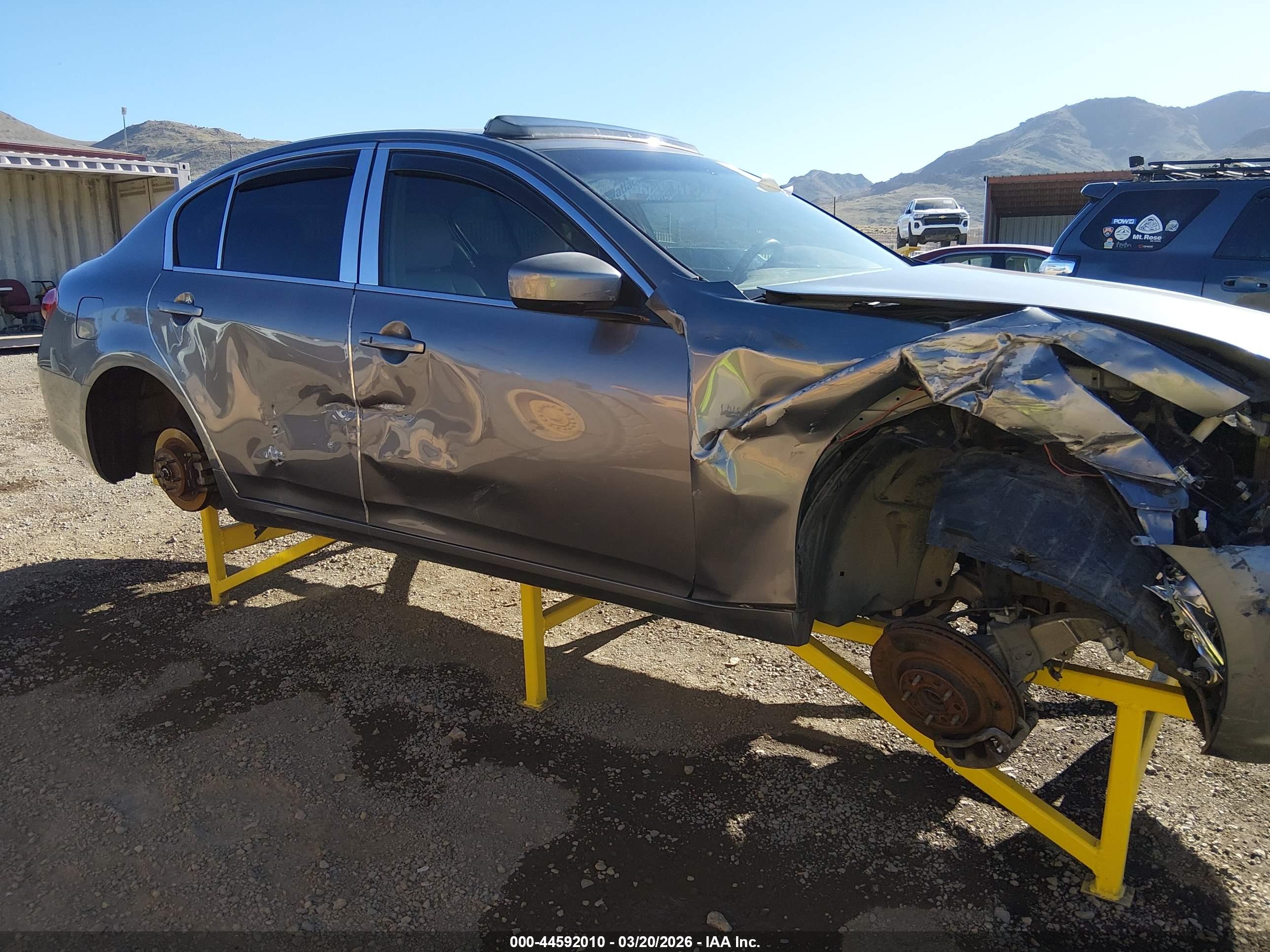 INFINITI G37 image 6