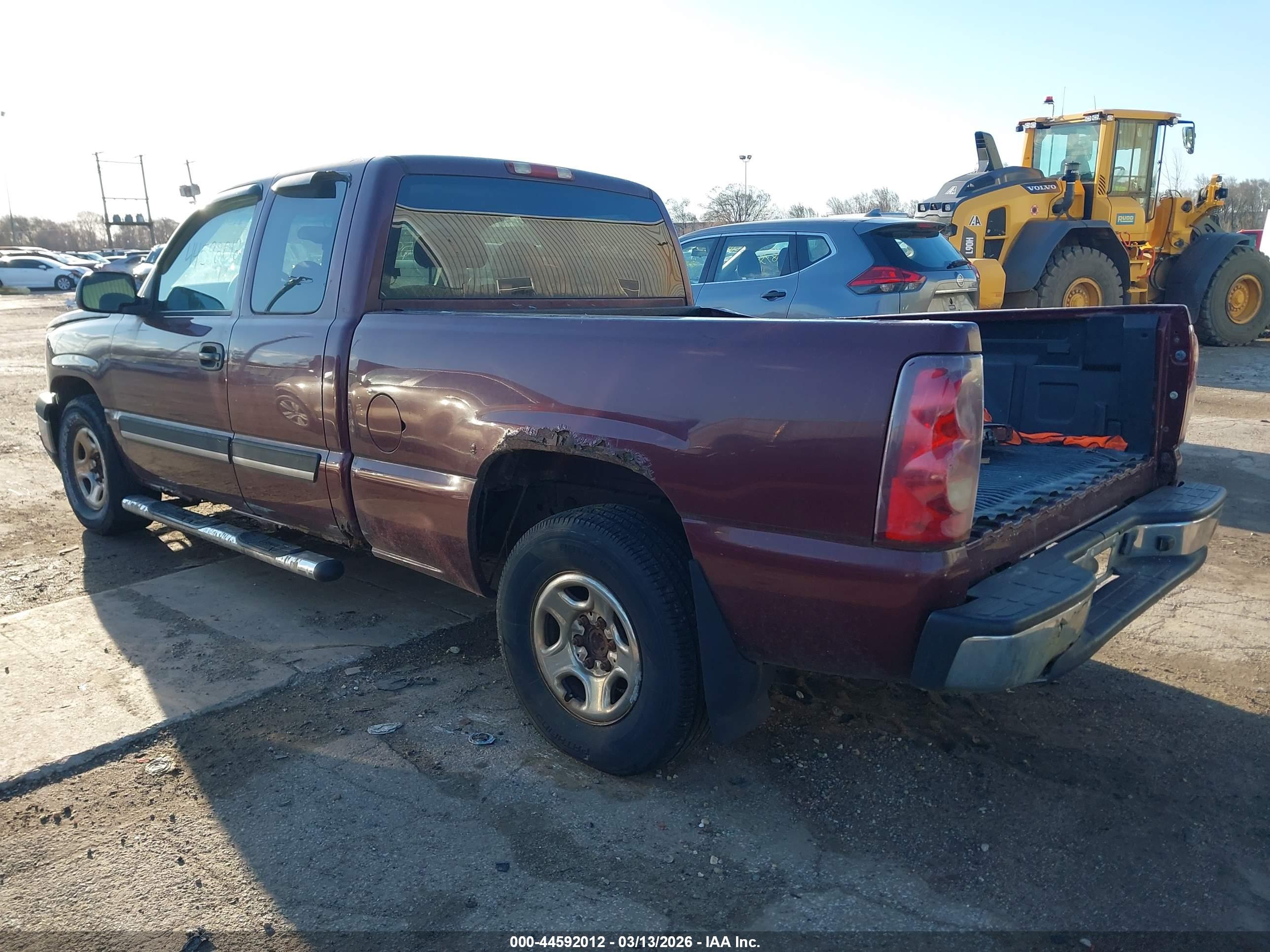 CHEVROLET SILVERADO image 3