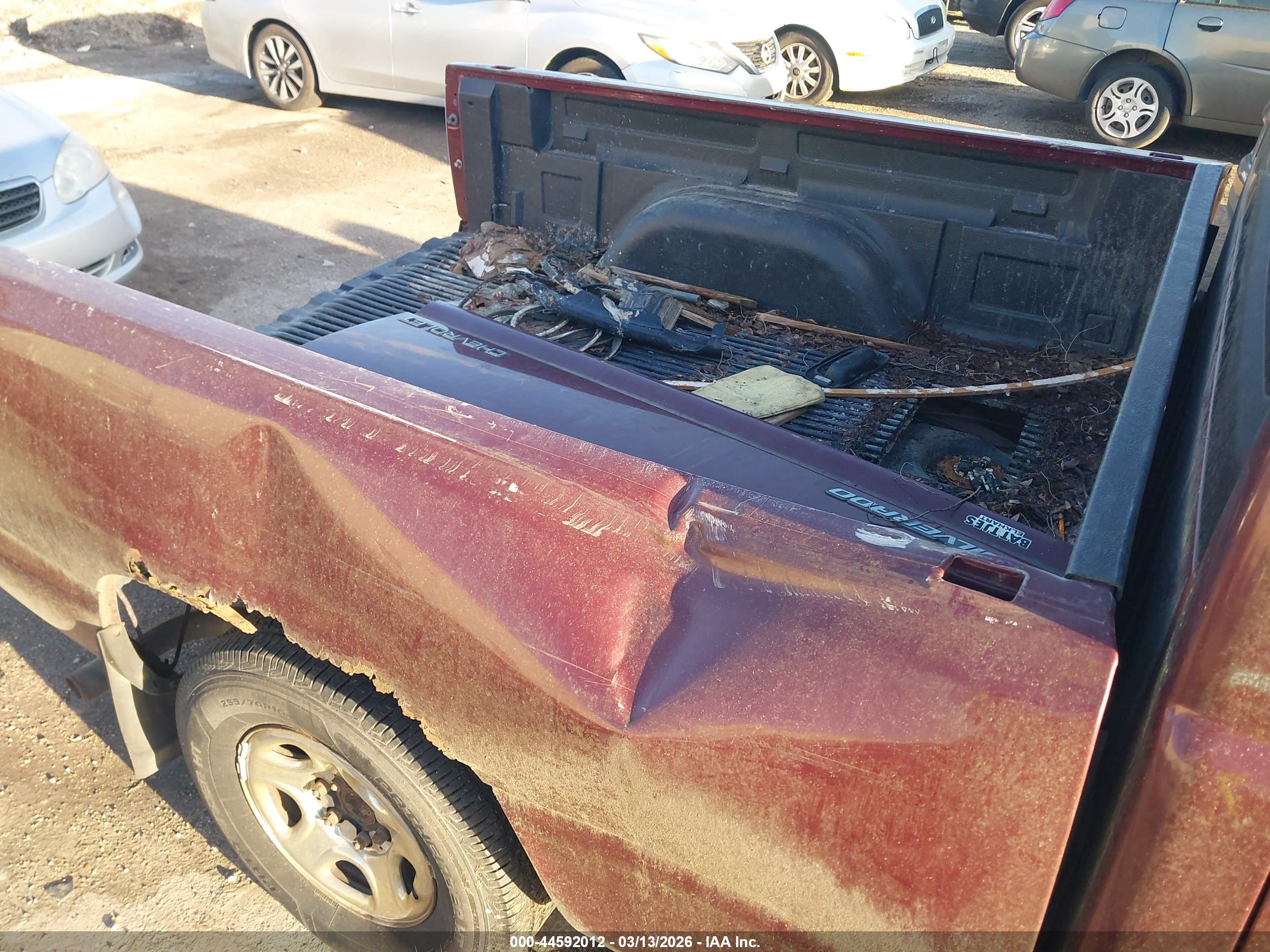 CHEVROLET SILVERADO image 6