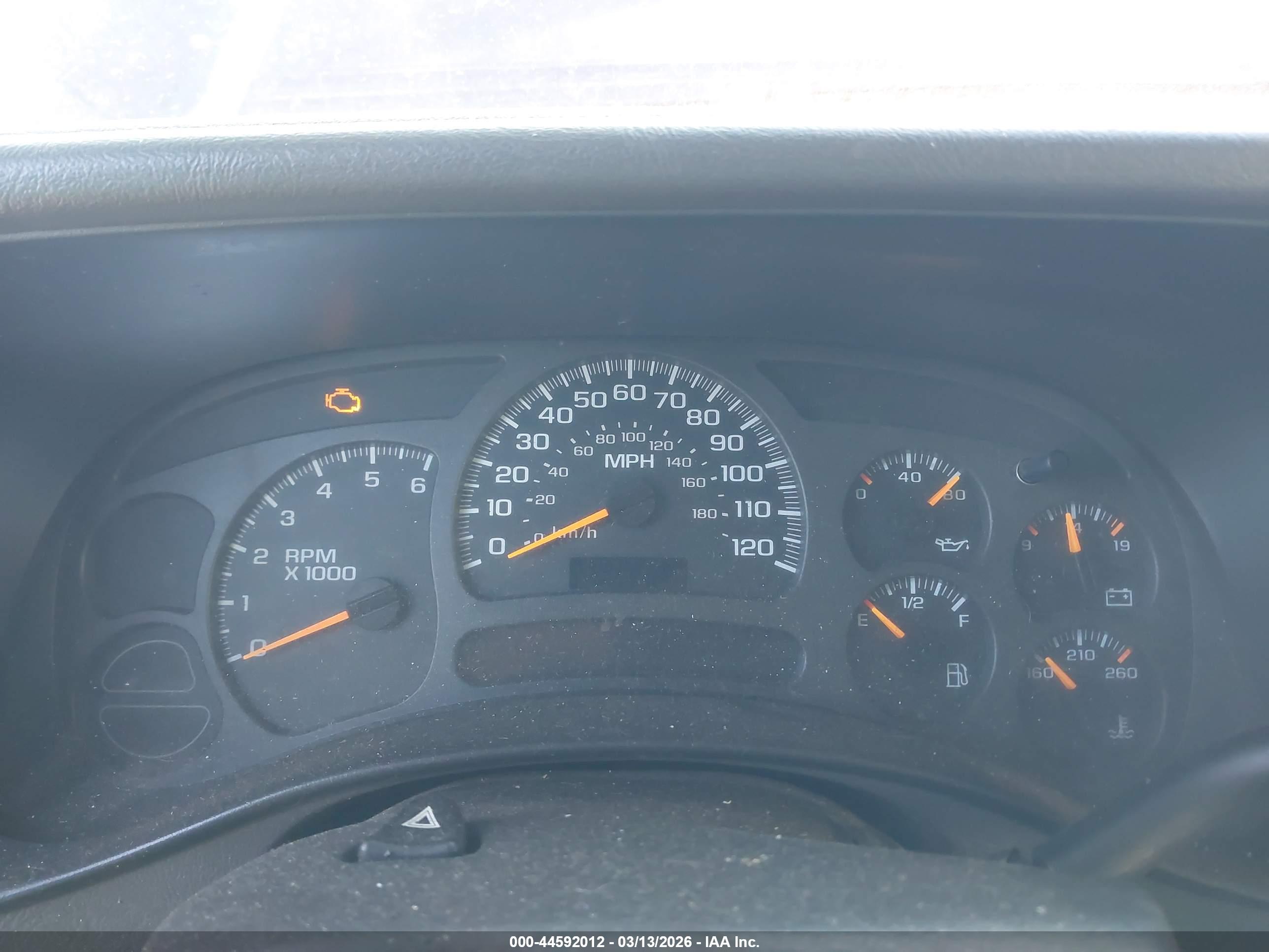 CHEVROLET SILVERADO image 7