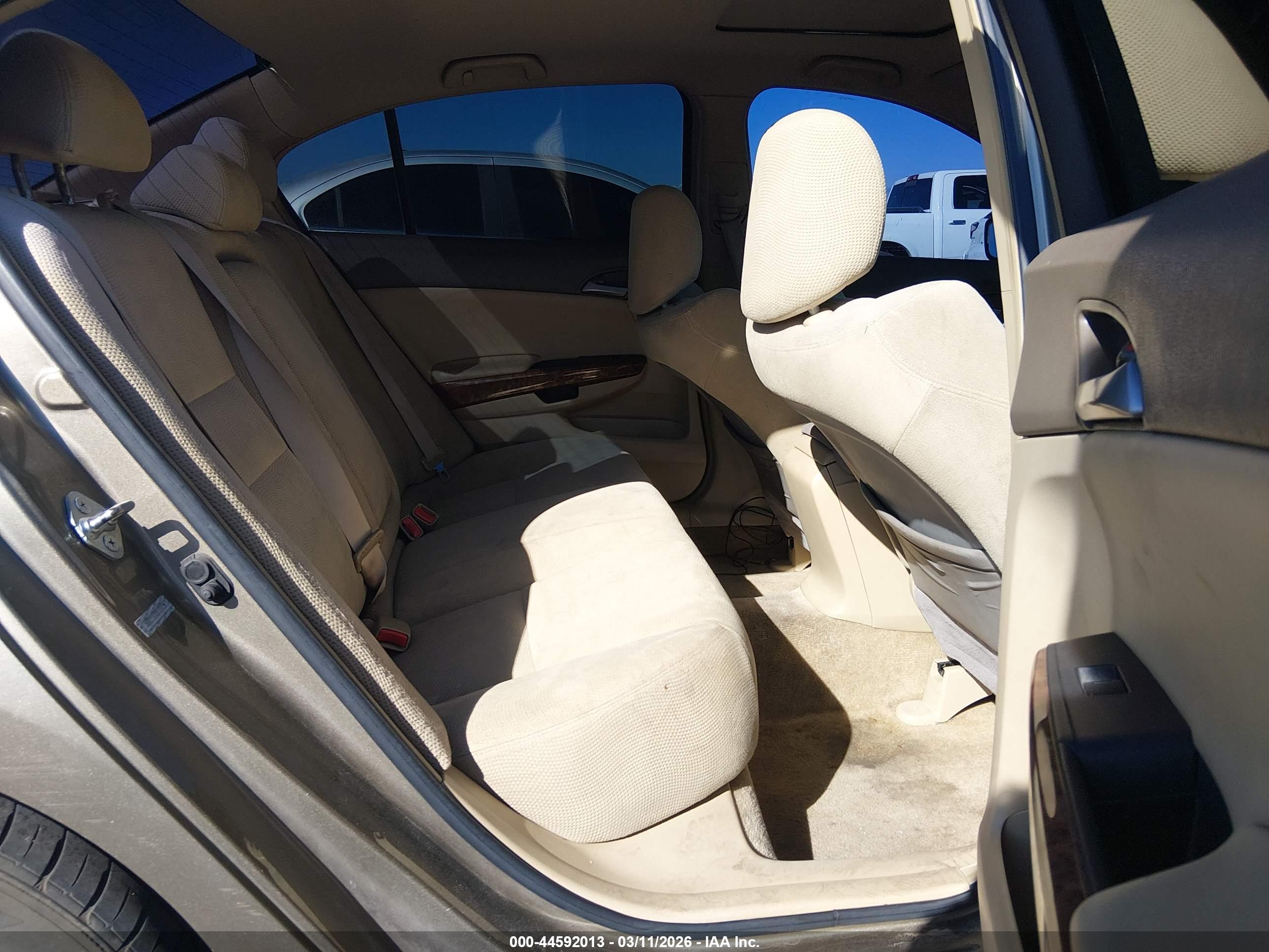 HONDA ACCORD image 8