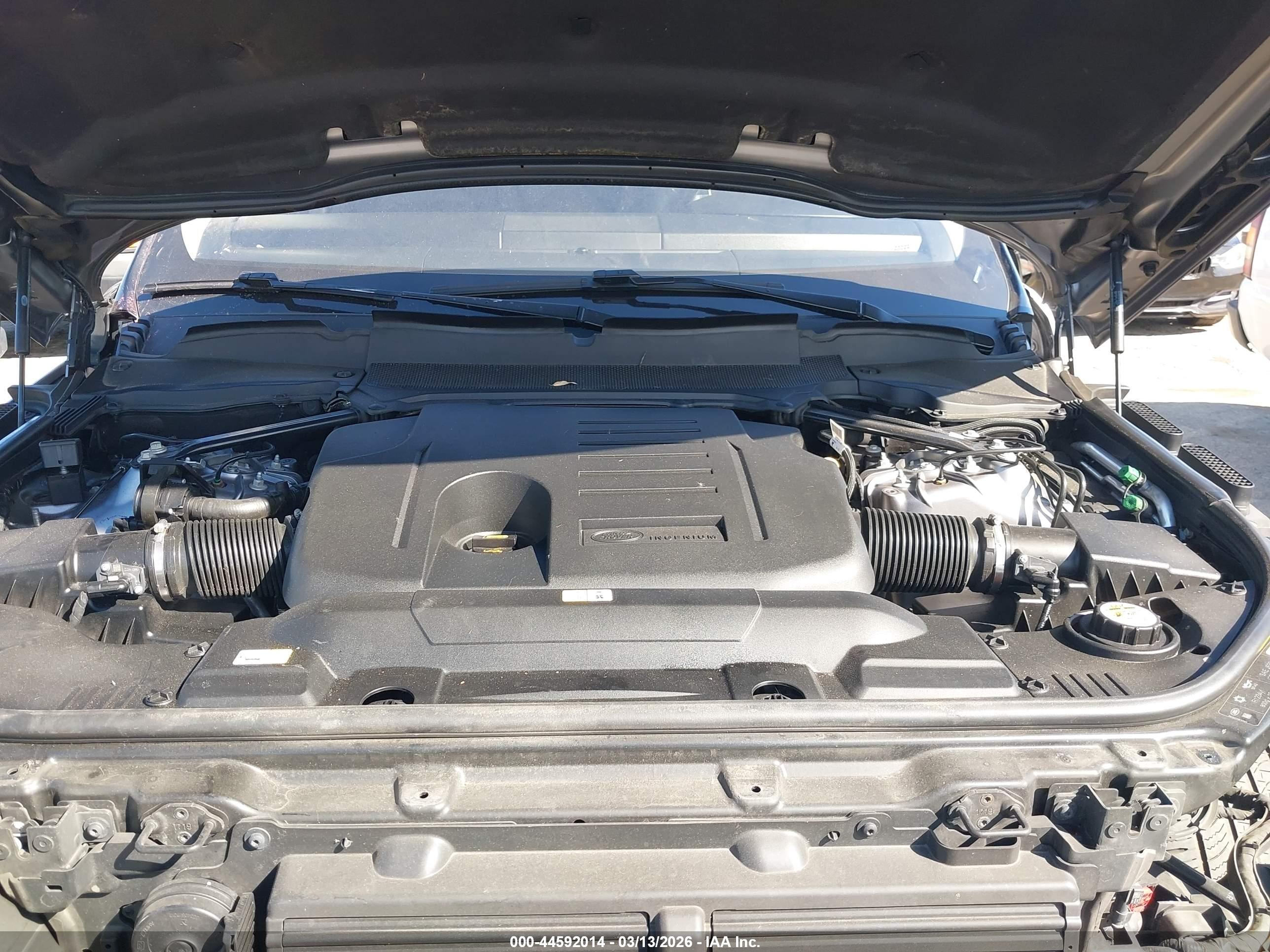 LAND ROVER image 10