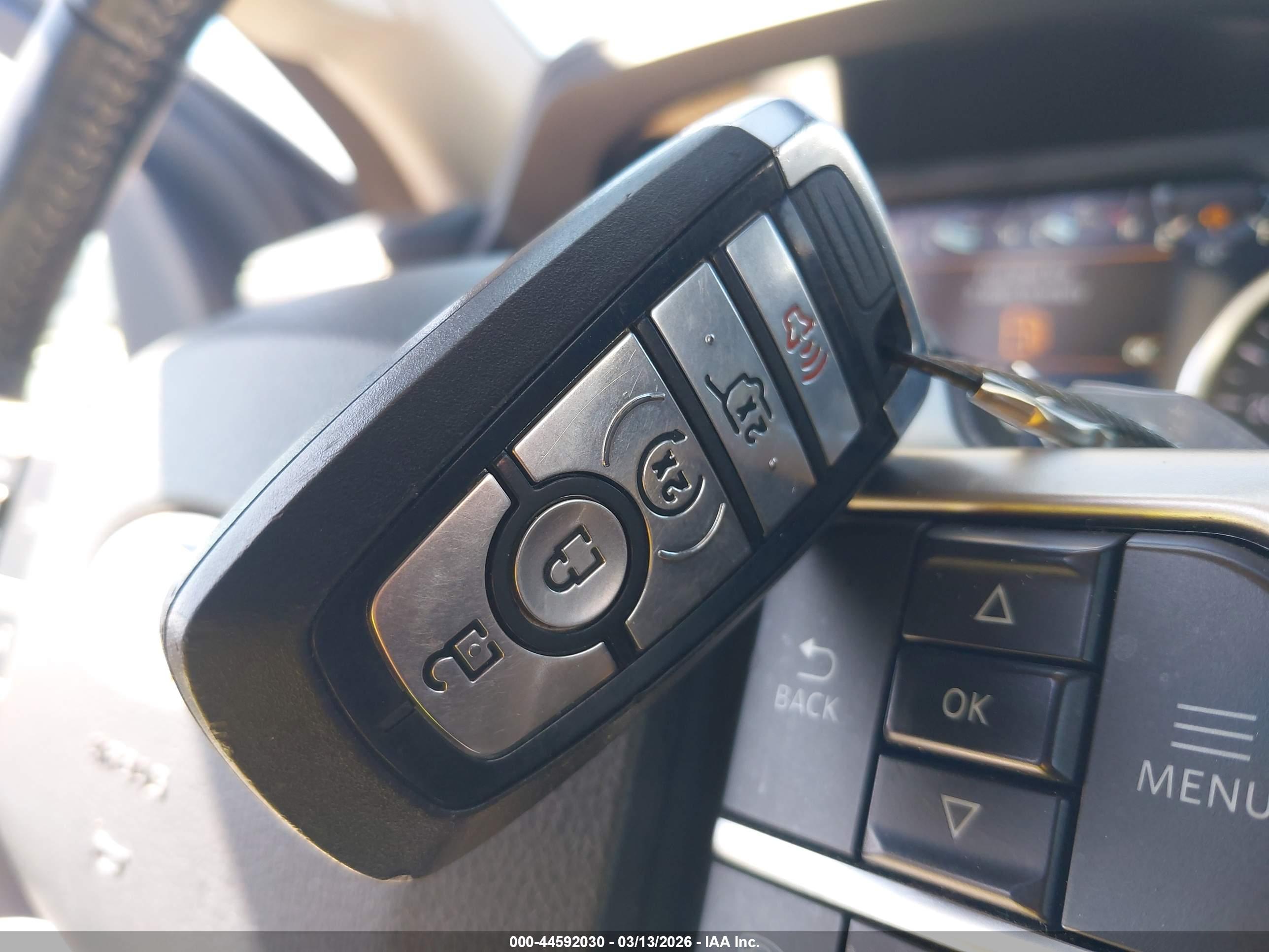 FORD EXPEDITION image 11