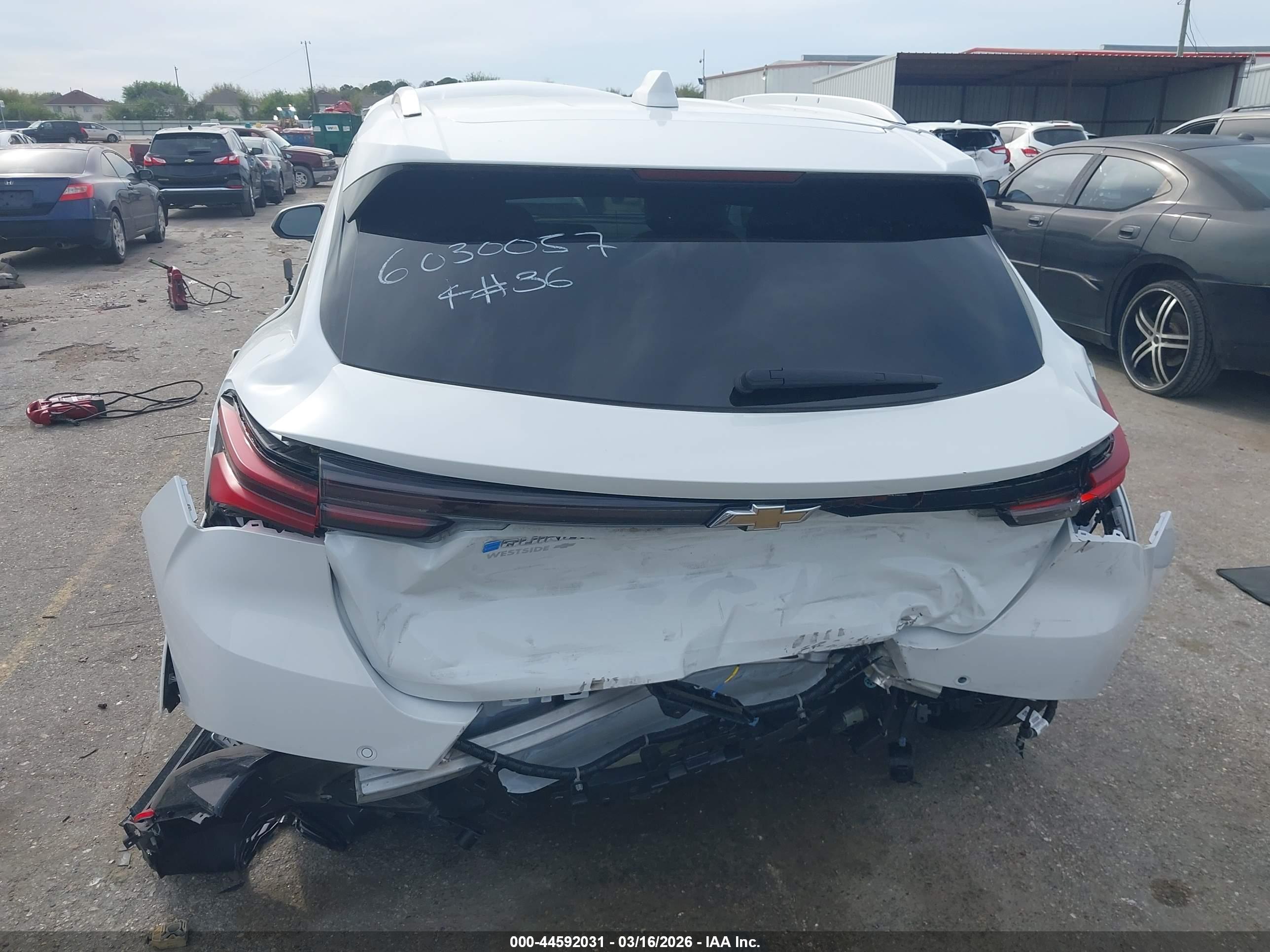 CHEVROLET EQUINOX image 6