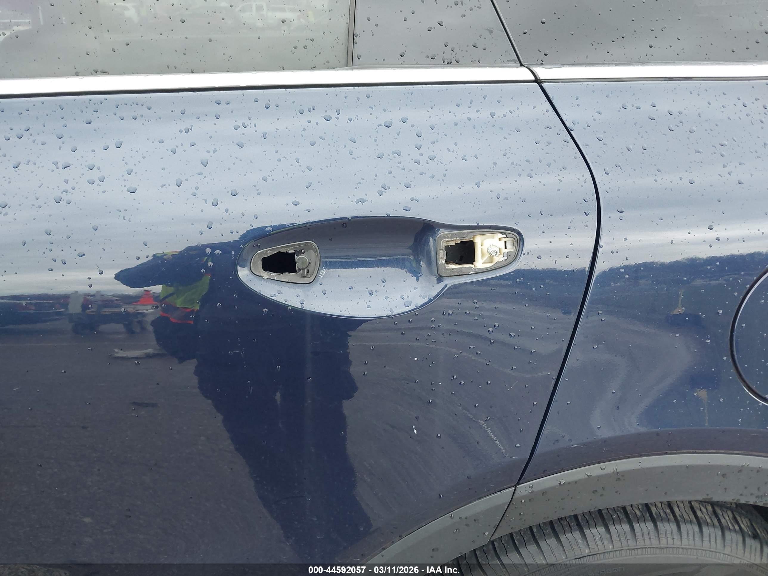 KIA SORENTO image 6