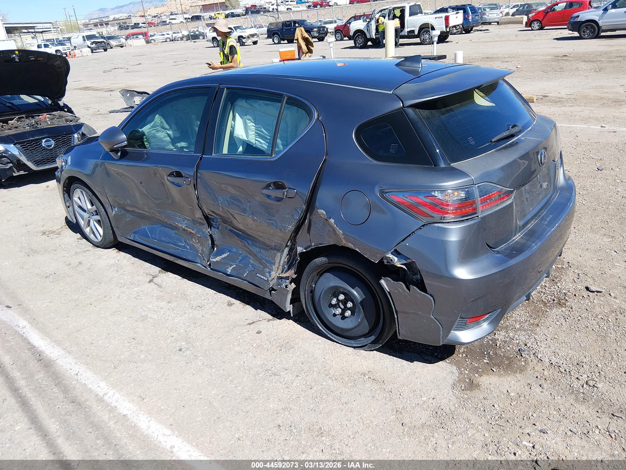 LEXUS CT image 3