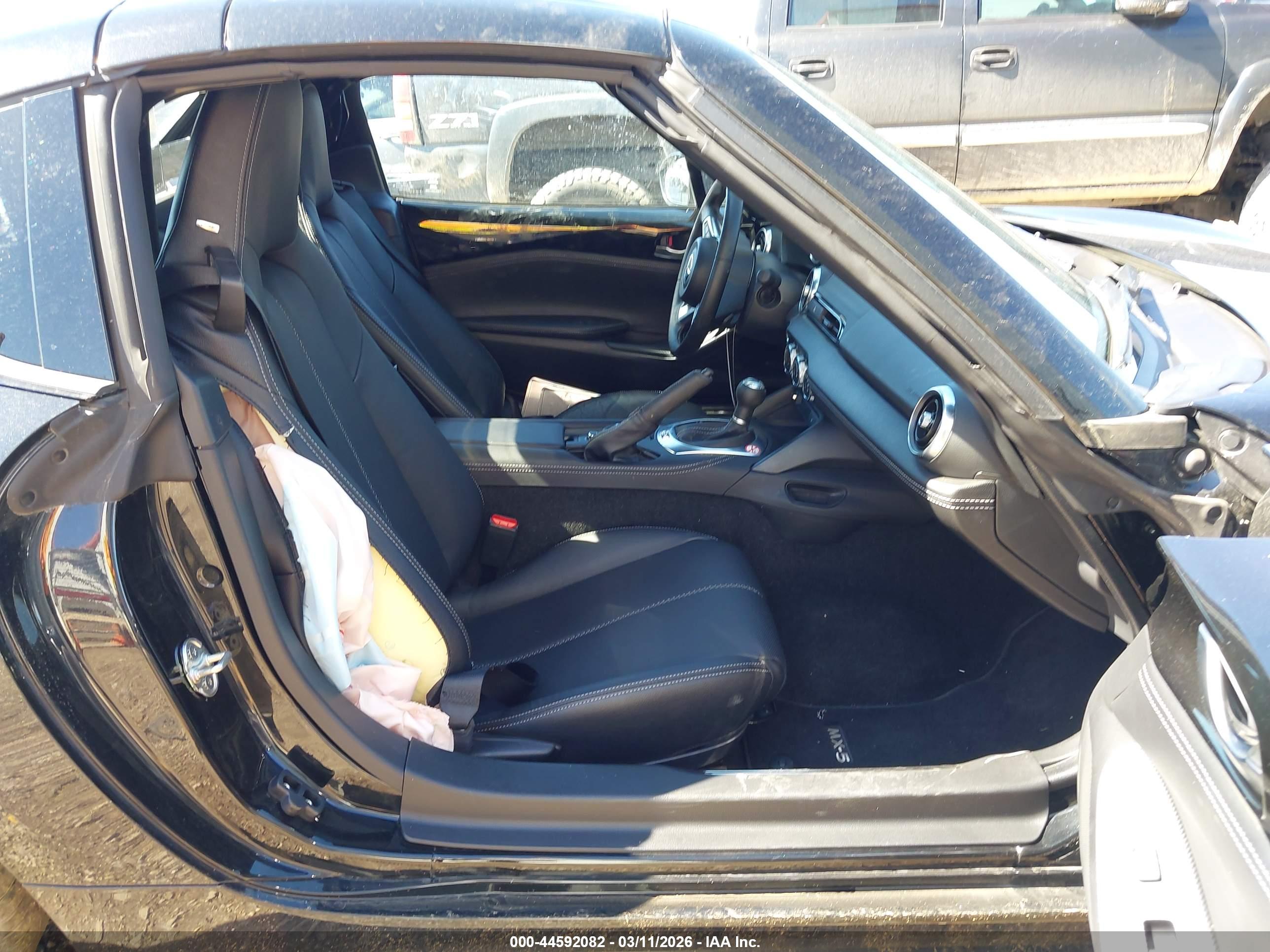 MAZDA MX-5 image 8