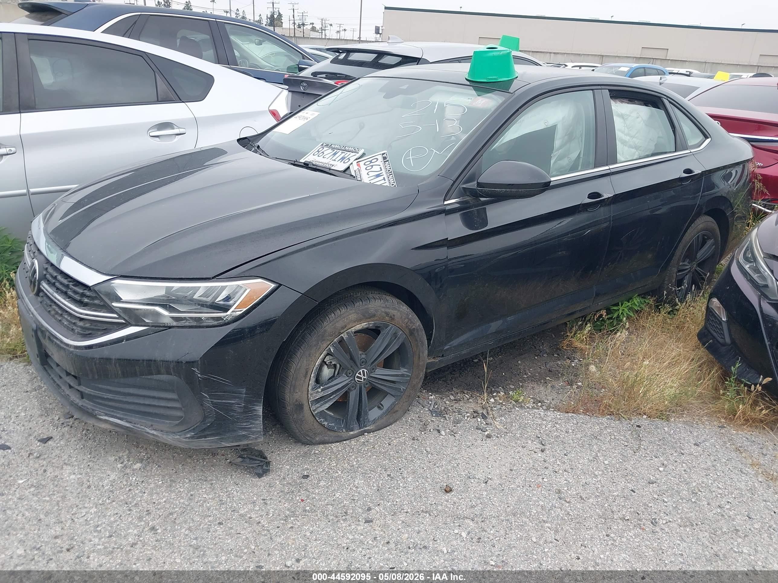 VOLKSWAGEN JETTA image 2