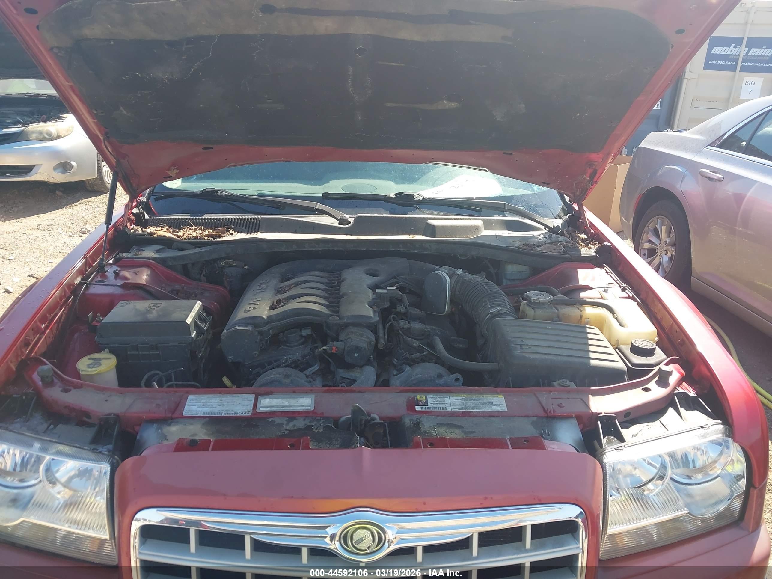 CHRYSLER 300 image 10