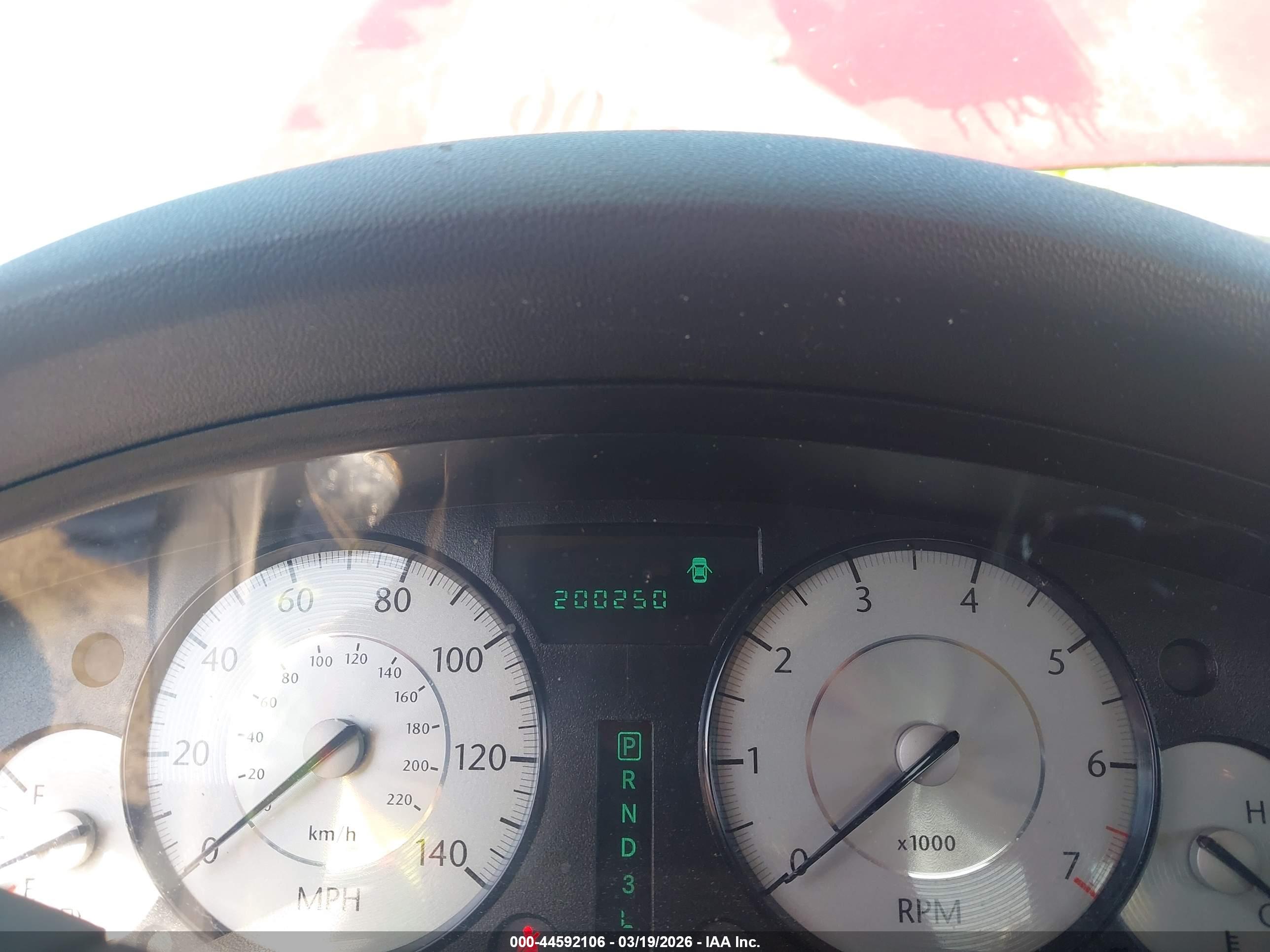 CHRYSLER 300 image 7