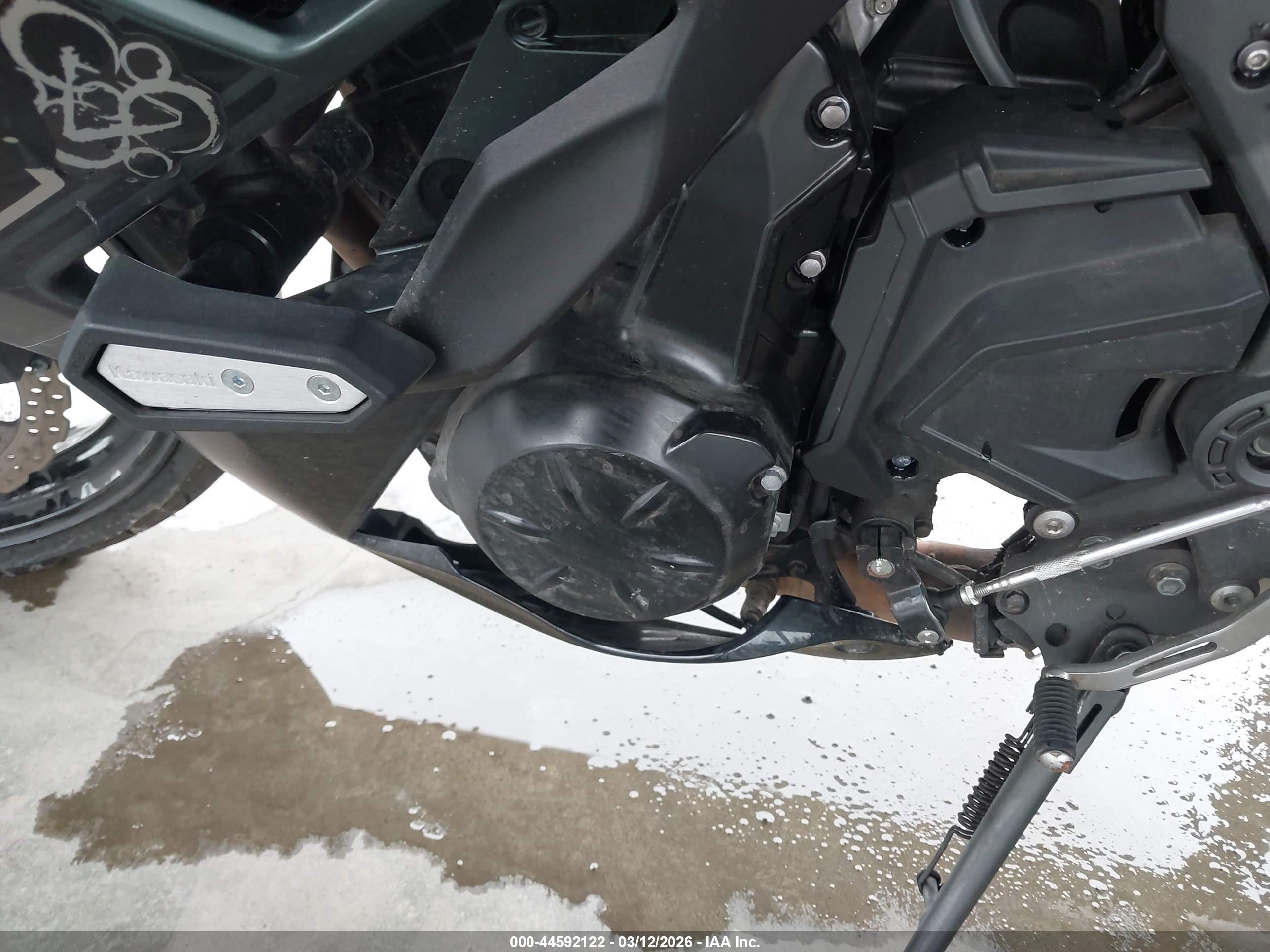 KAWASAKI EX650 image 9