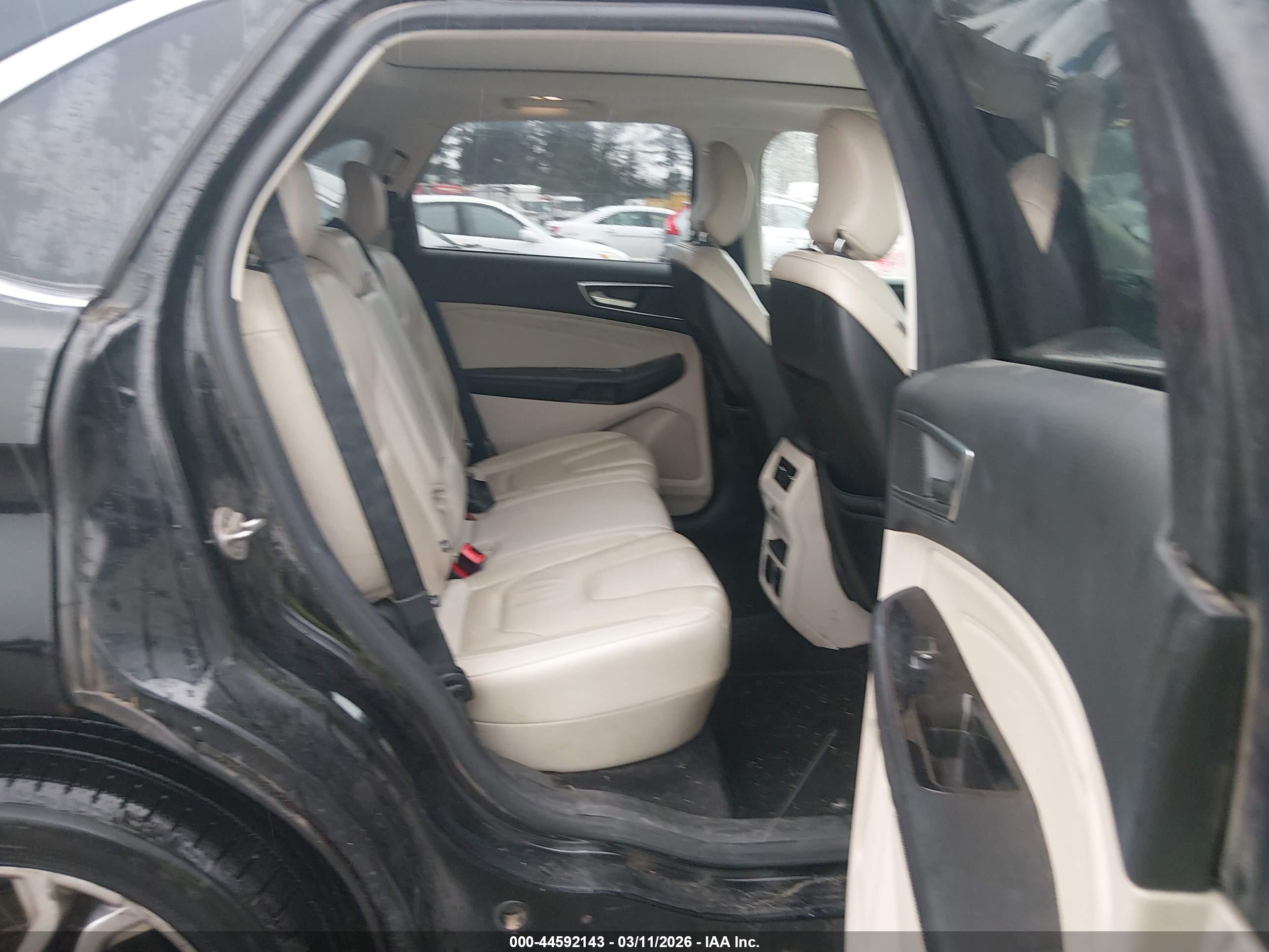 FORD EDGE image 8