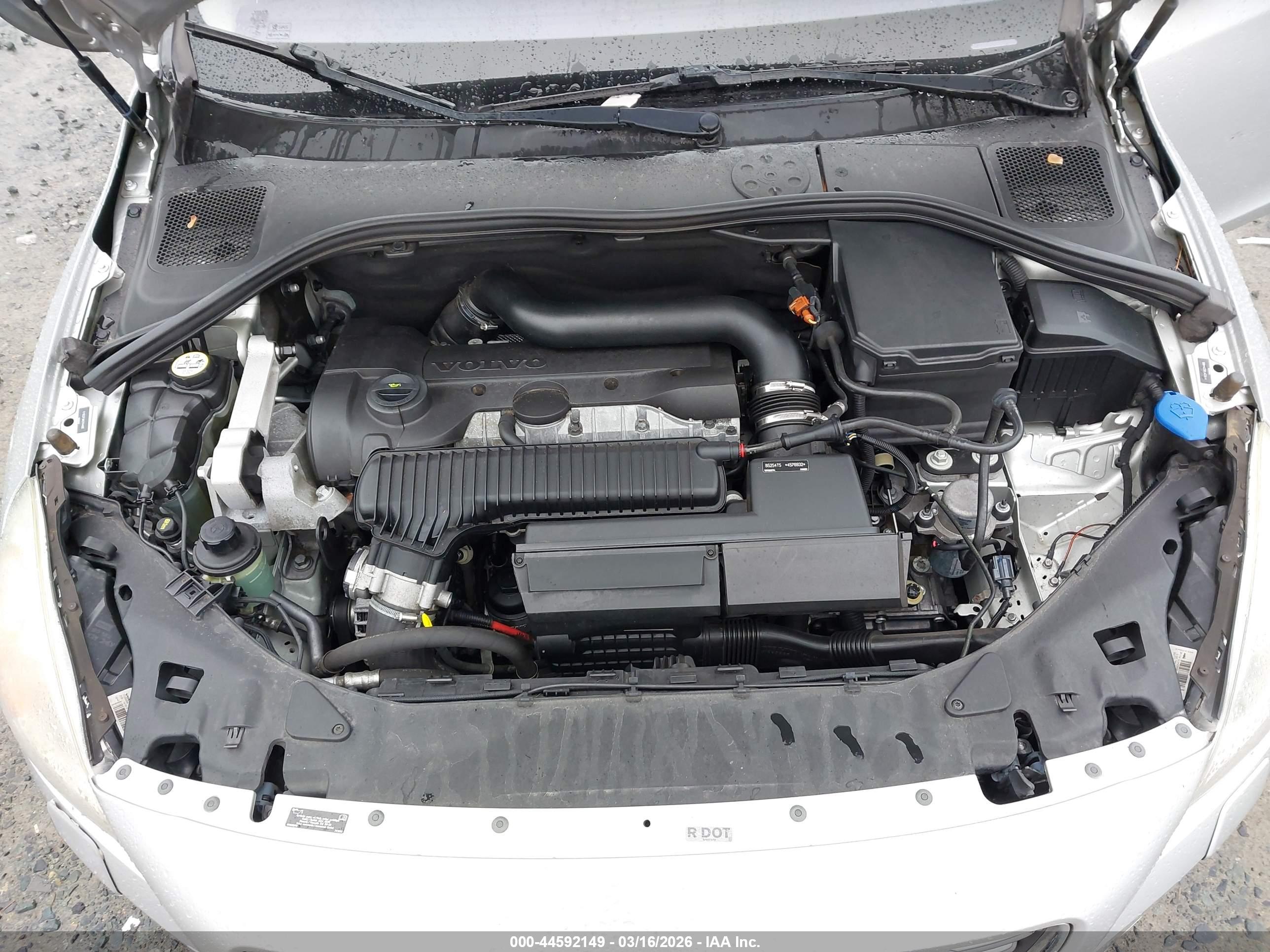 VOLVO S60 image 10
