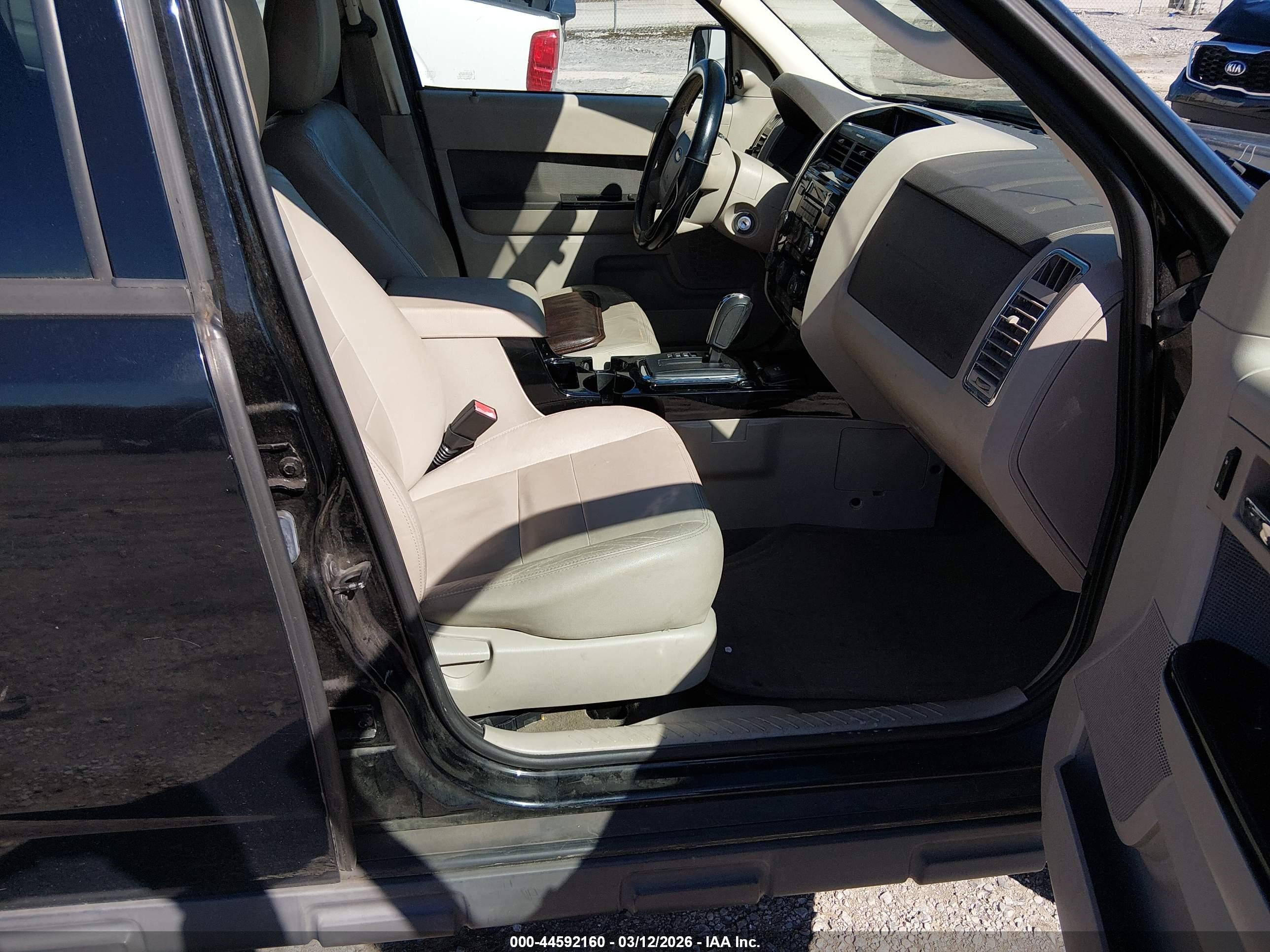 FORD ESCAPE image 5